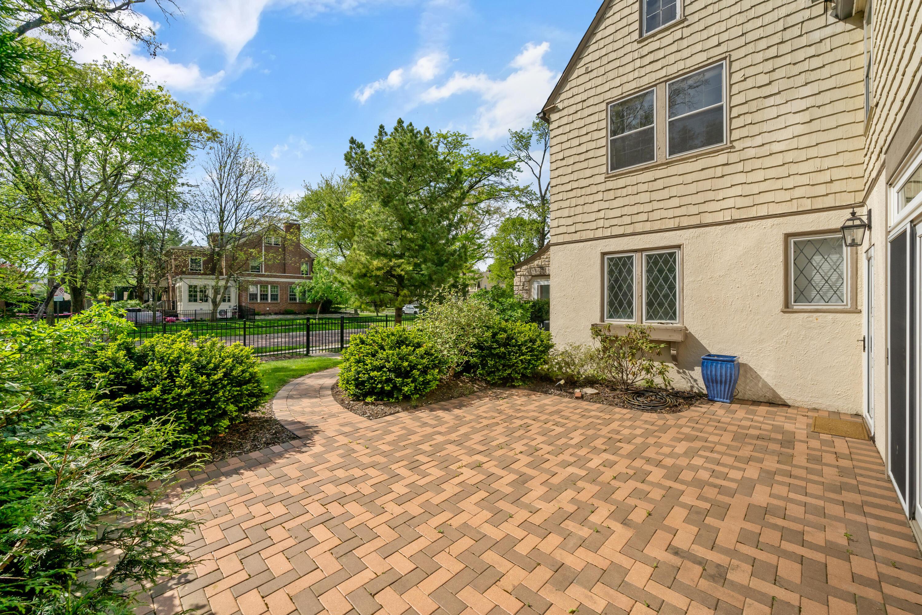 2389 Bryden Road Property Photo 69