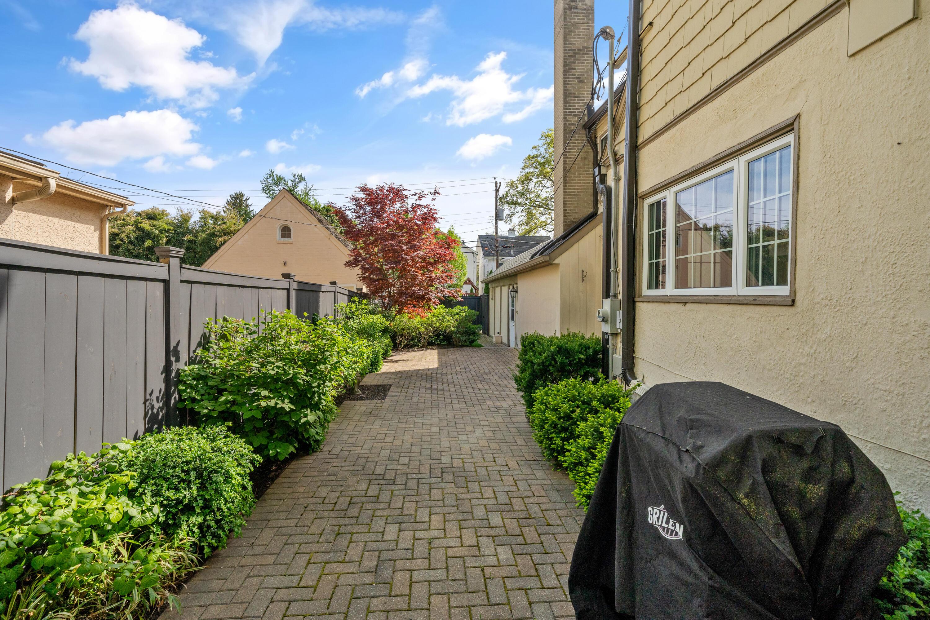 2389 Bryden Road Property Photo 70