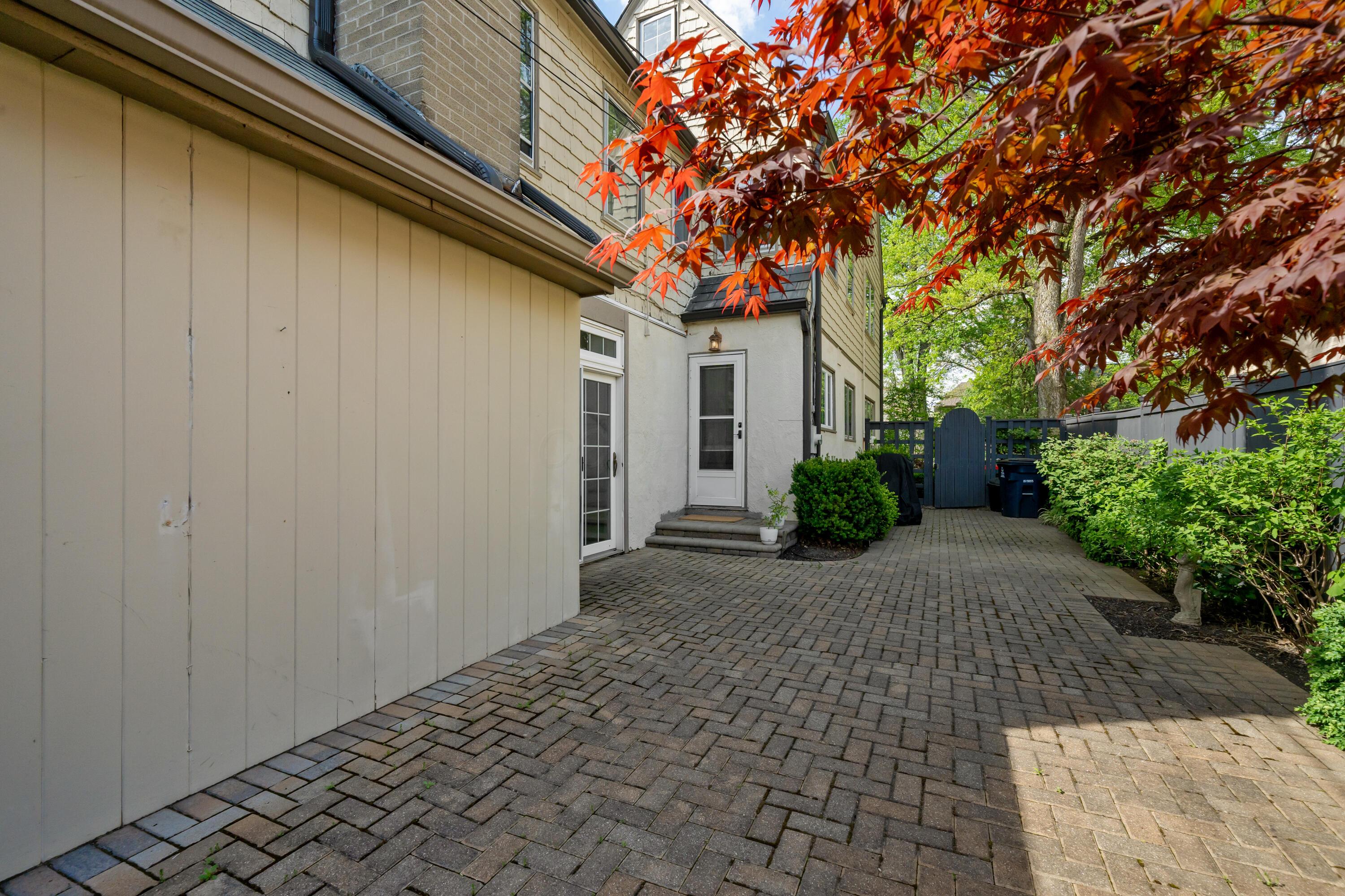 2389 Bryden Road Property Photo 74