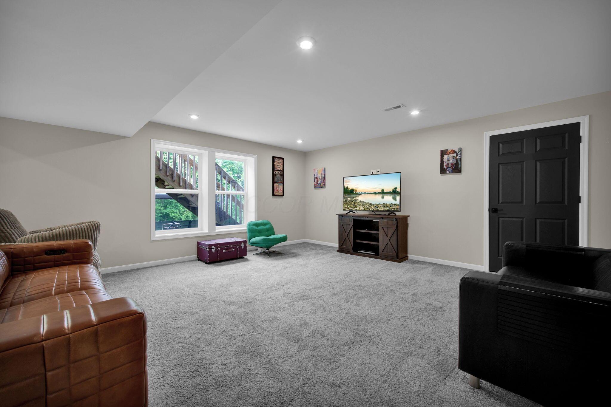 831 Pathlow Drive Property Photo 42