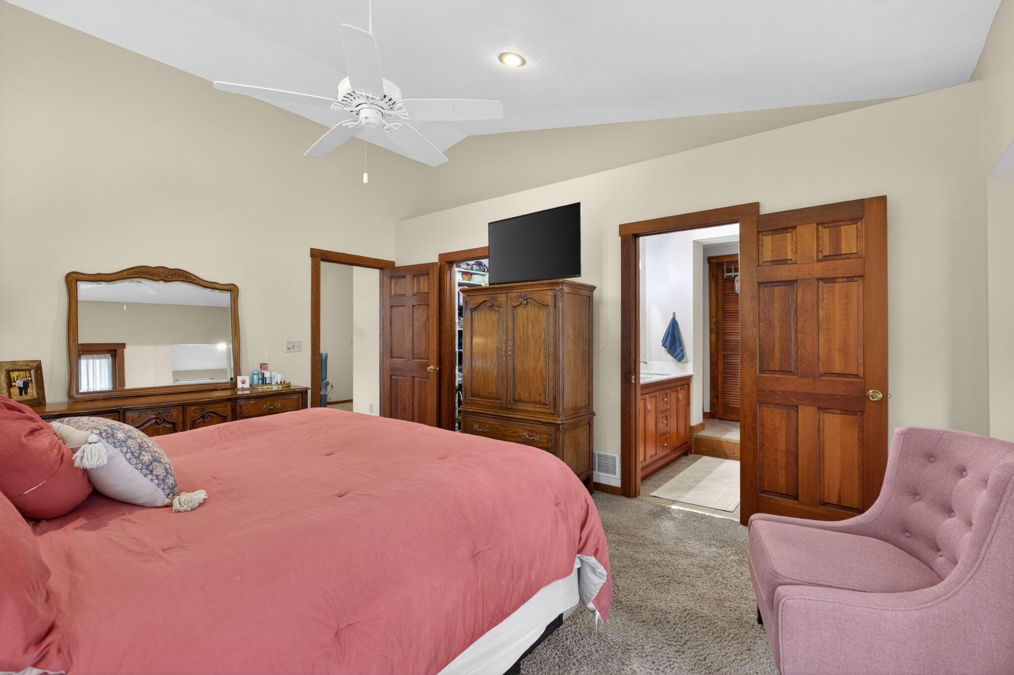2717 Darling Road Property Photo 15