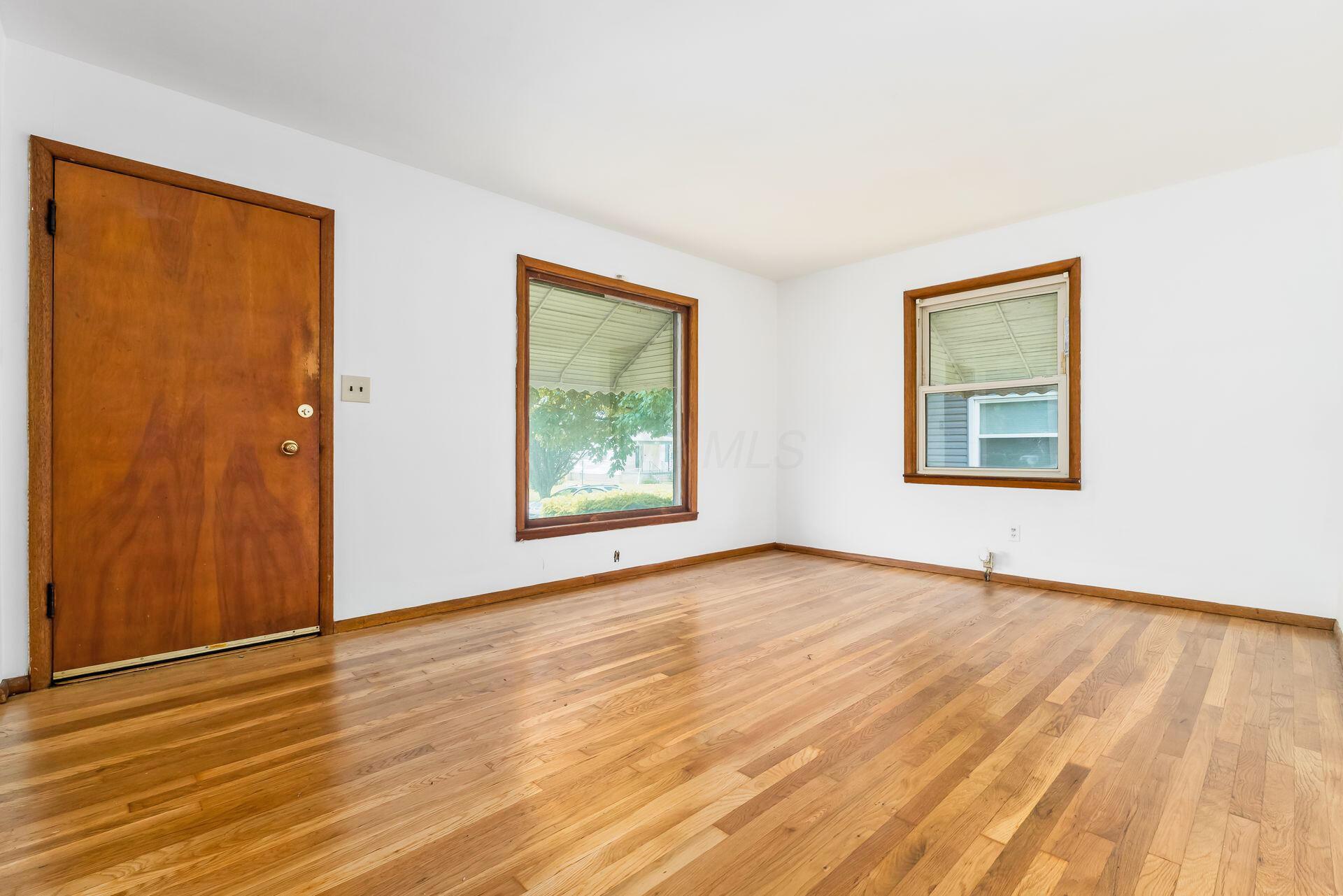 672 E Mithoff Street Property Photo 6