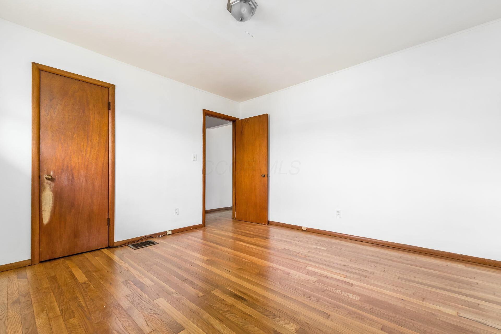672 E Mithoff Street Property Photo 13