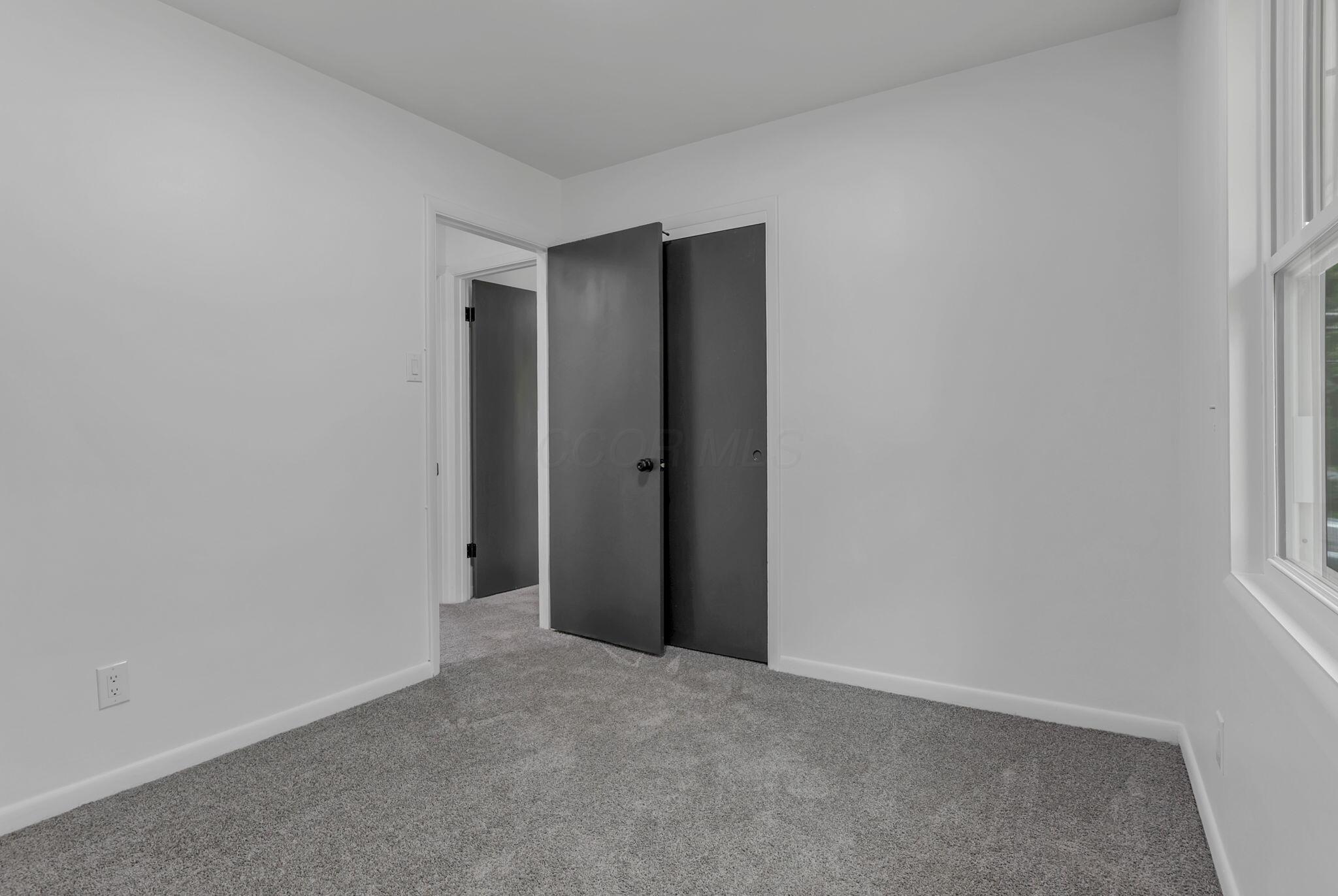 4636 Dundee Avenue Property Photo 21