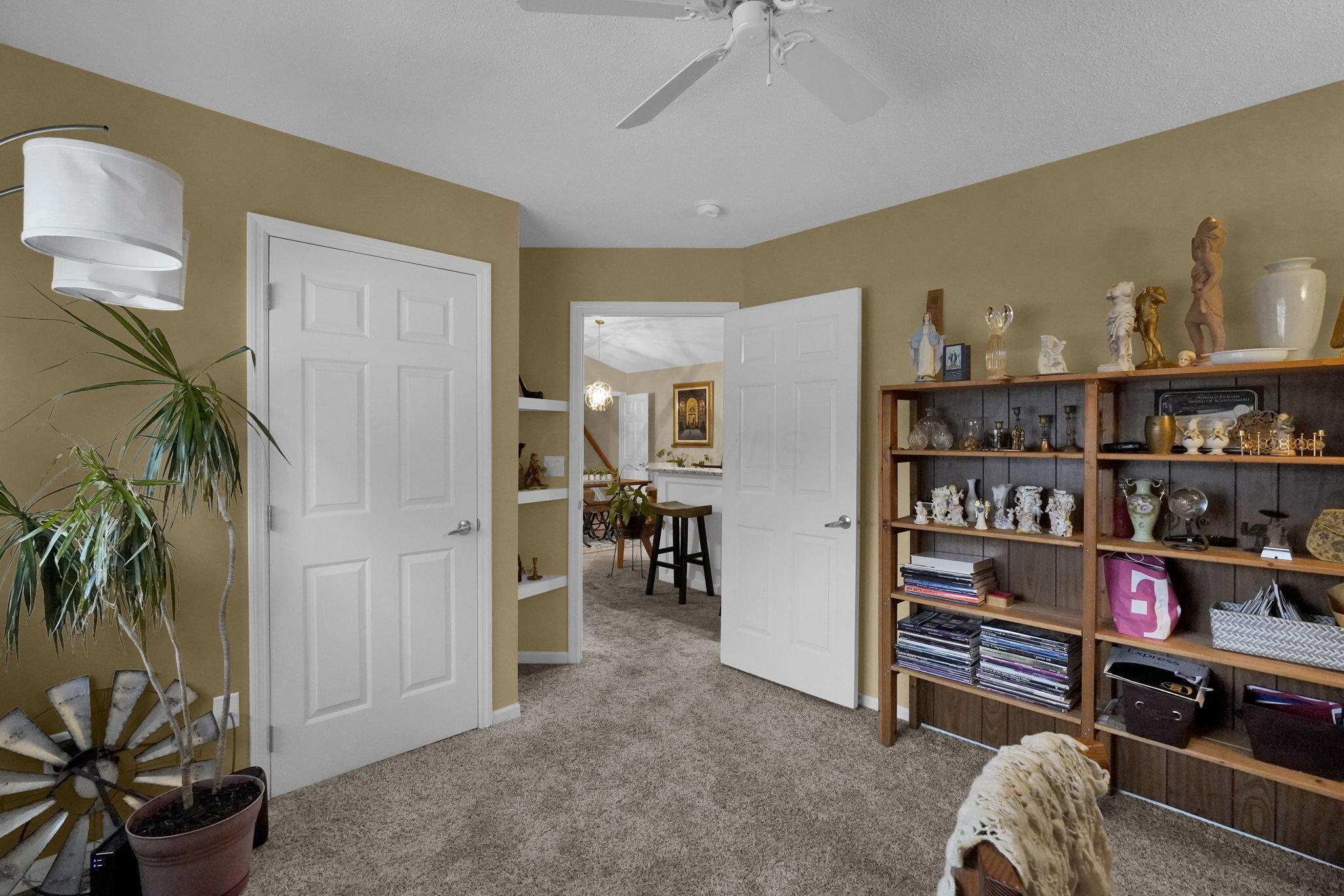 3940 Crestfield Drive Property Photo 10