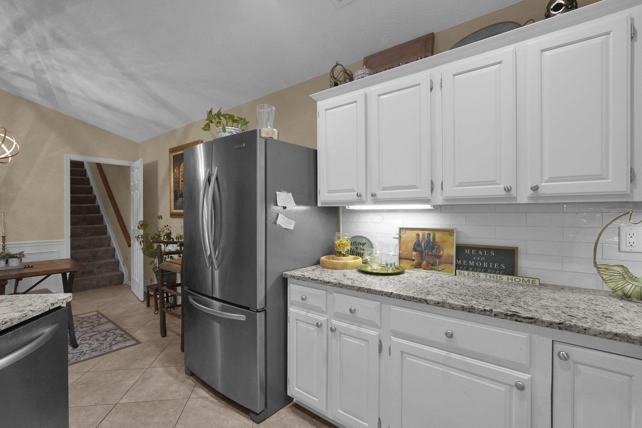 3940 Crestfield Drive Property Photo 11