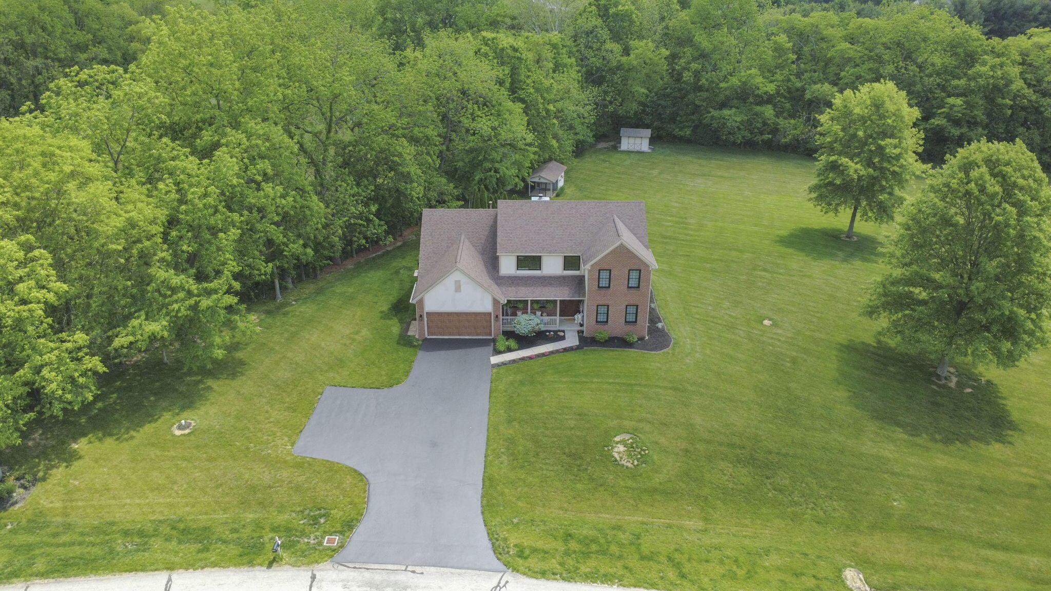 300 Waters Edge Drive Property Photo 2