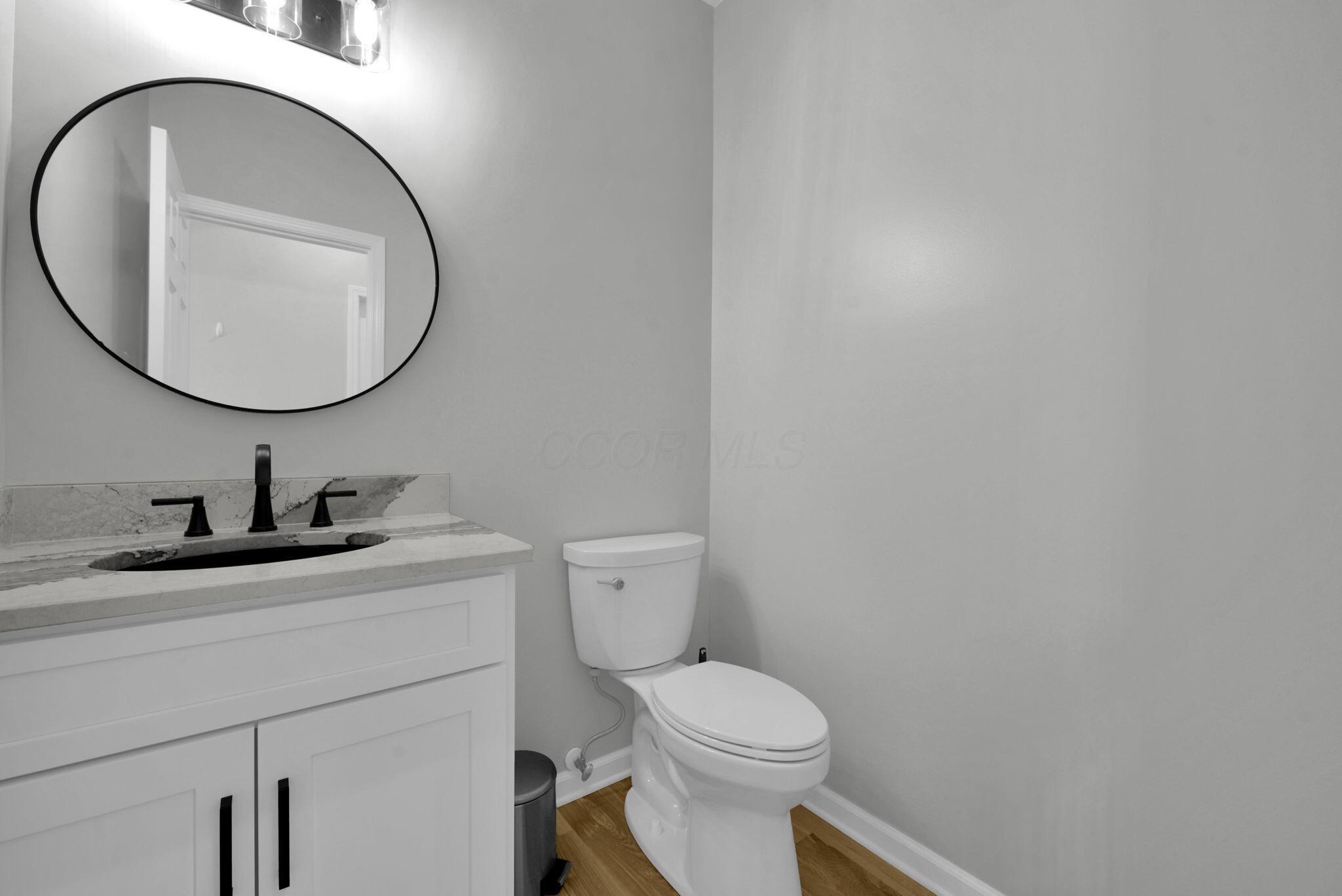 300 Waters Edge Drive Property Photo 15