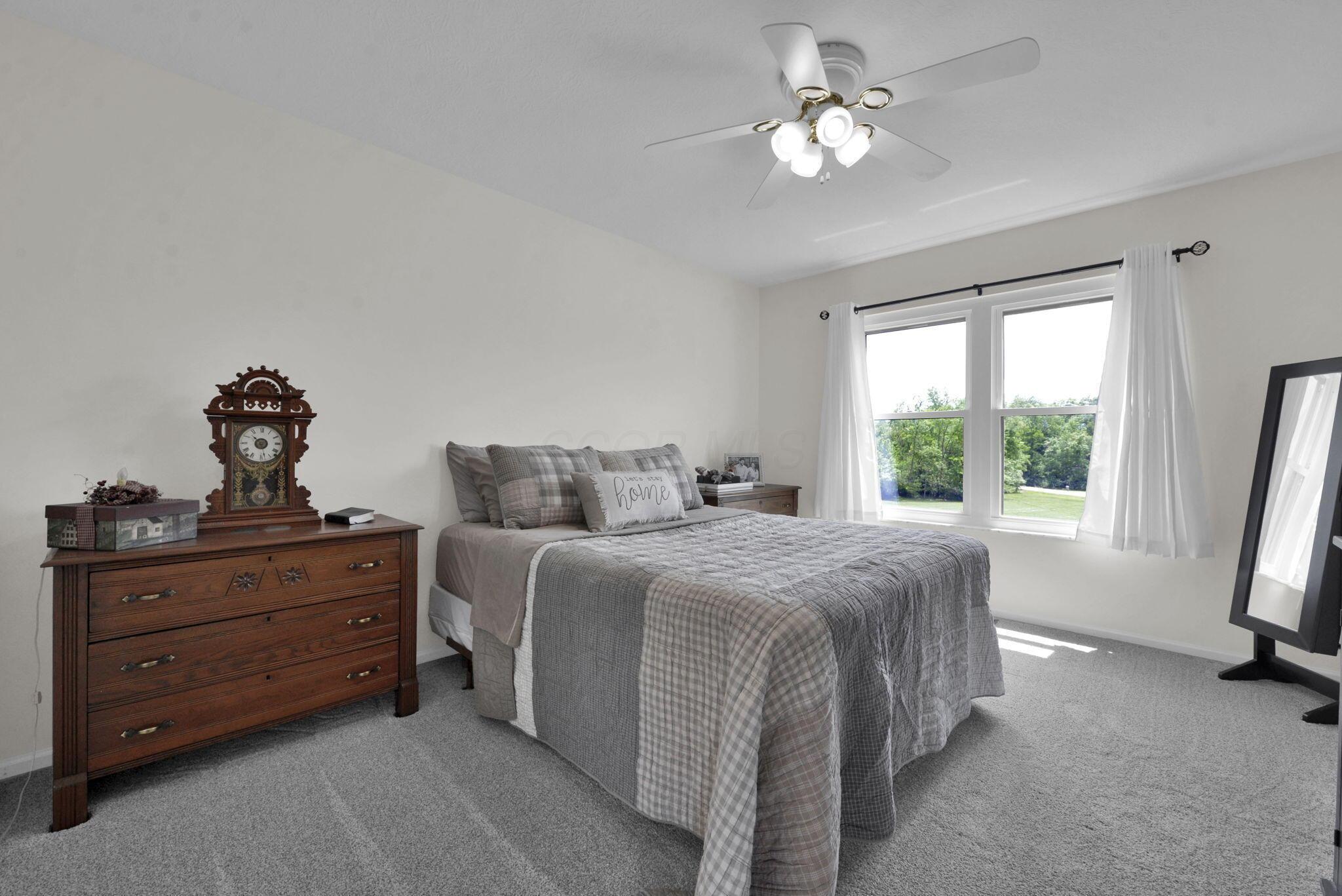 300 Waters Edge Drive Property Photo 23