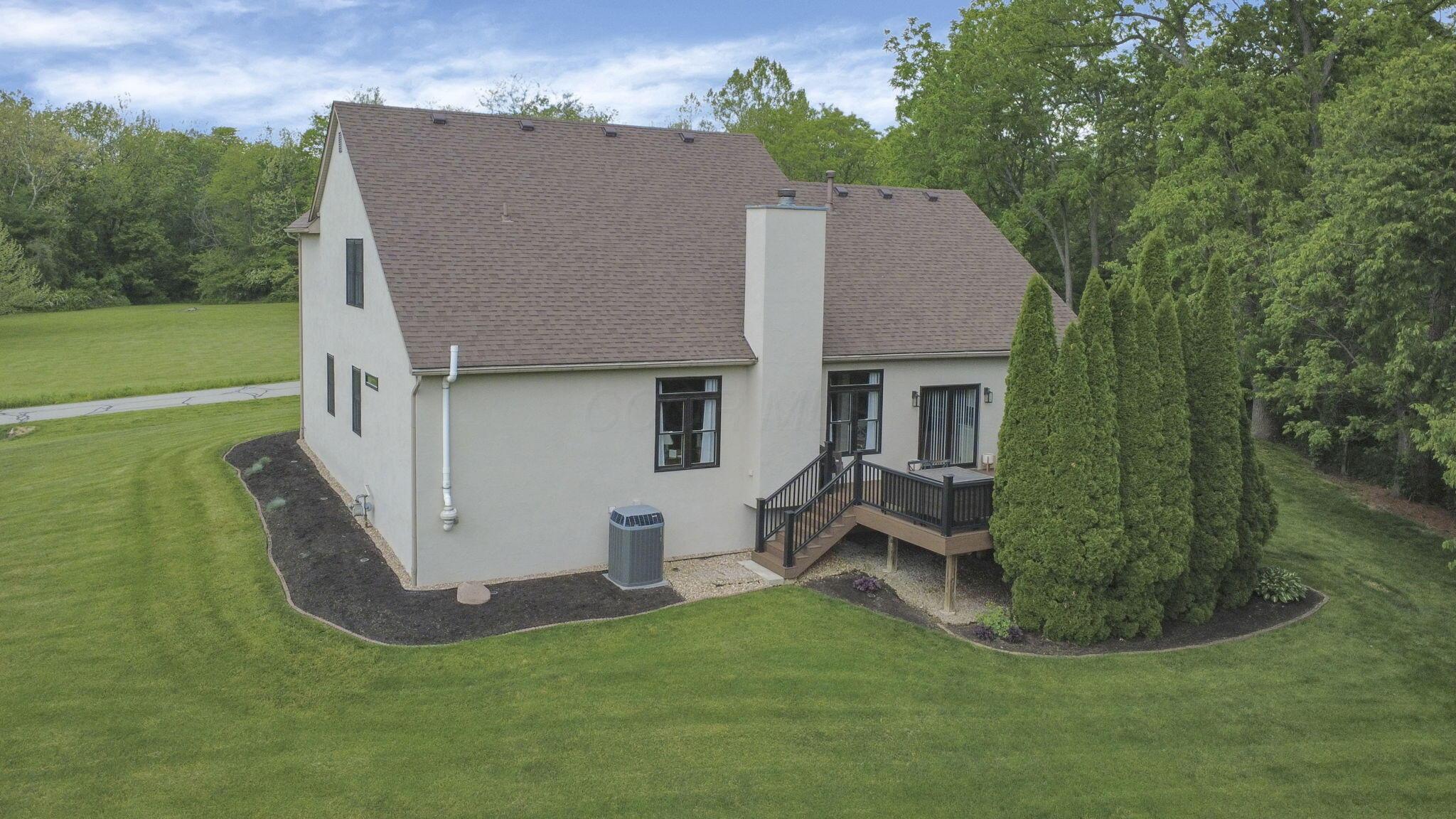 300 Waters Edge Drive Property Photo 41