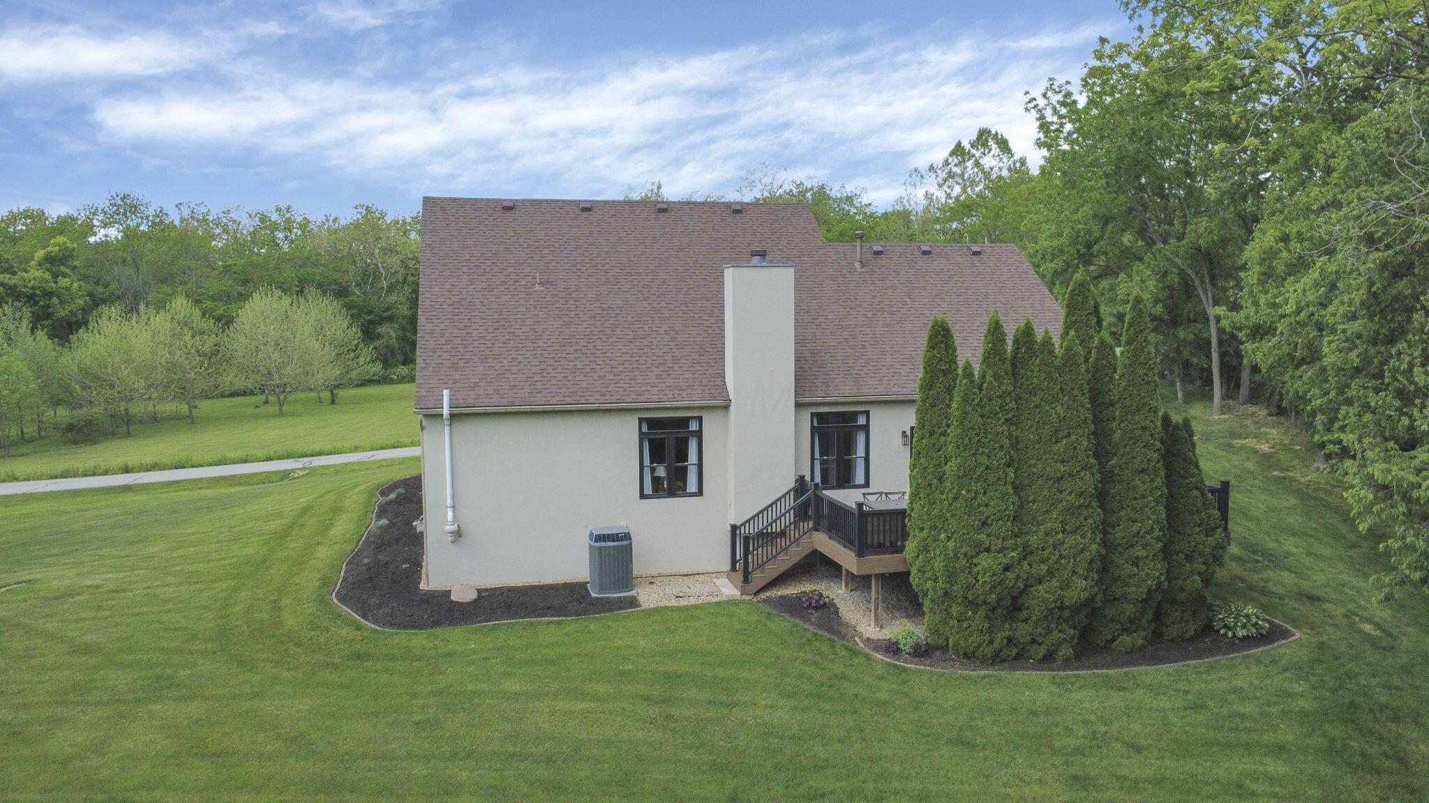 300 Waters Edge Drive Property Photo 42