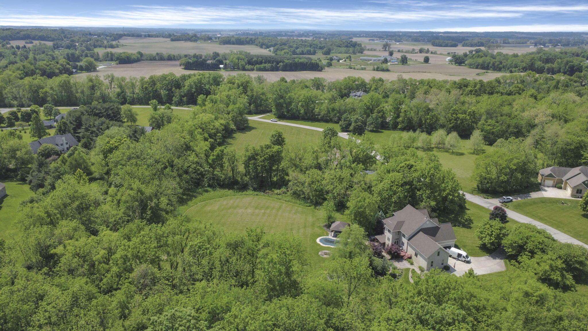 300 Waters Edge Drive Property Photo 46