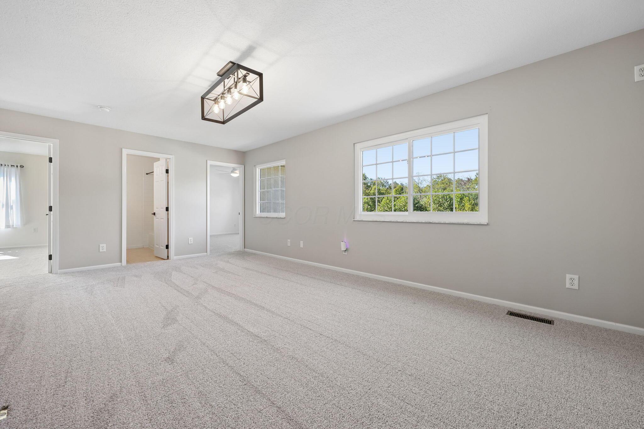 300 Waters Edge Drive Property Photo 21
