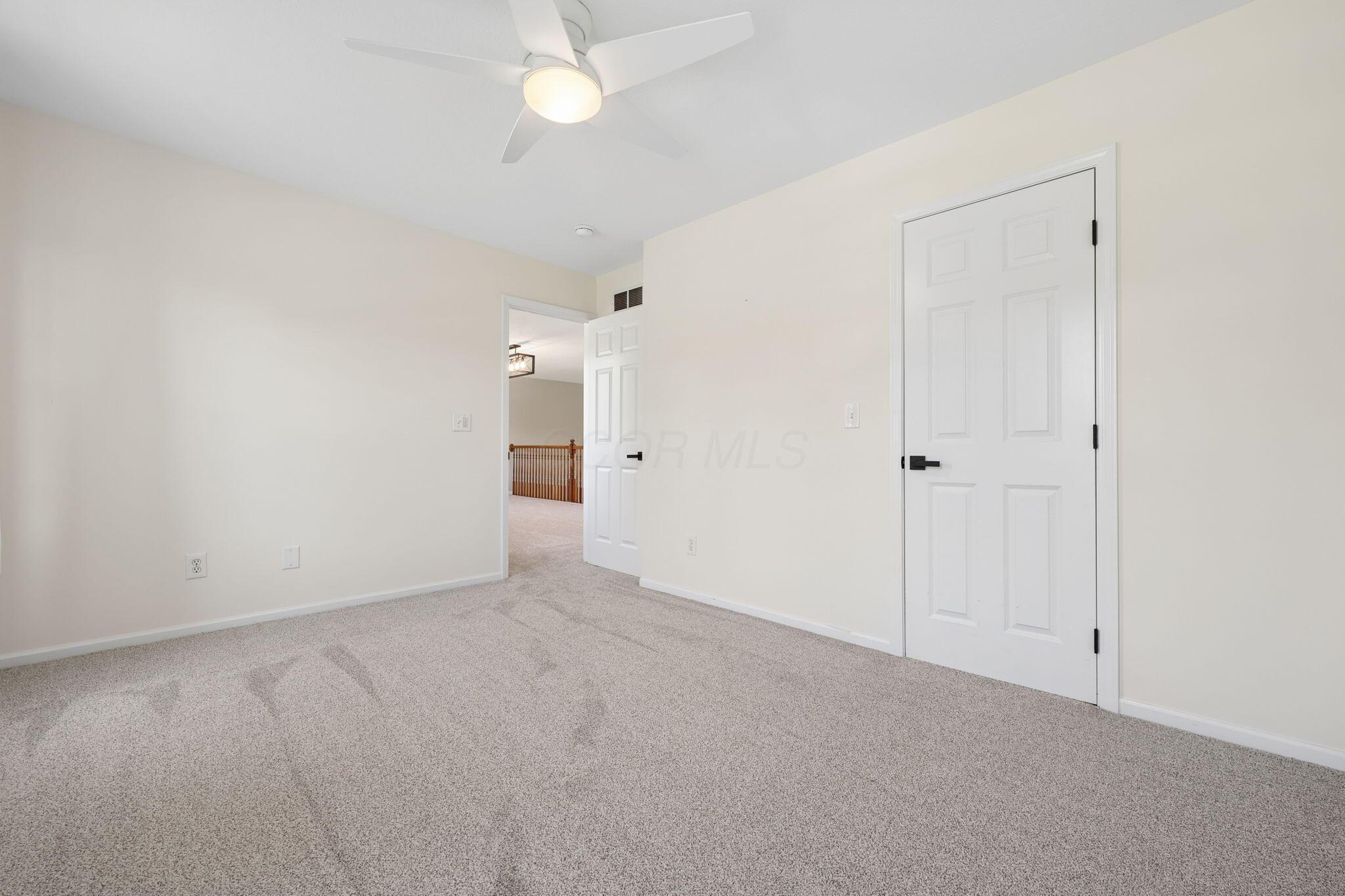 300 Waters Edge Drive Property Photo 23
