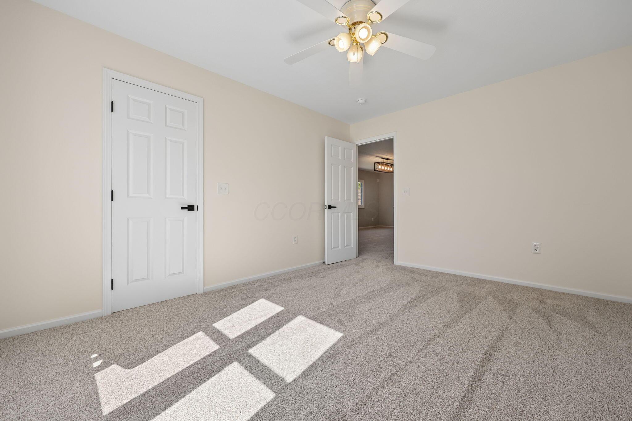 300 Waters Edge Drive Property Photo 26