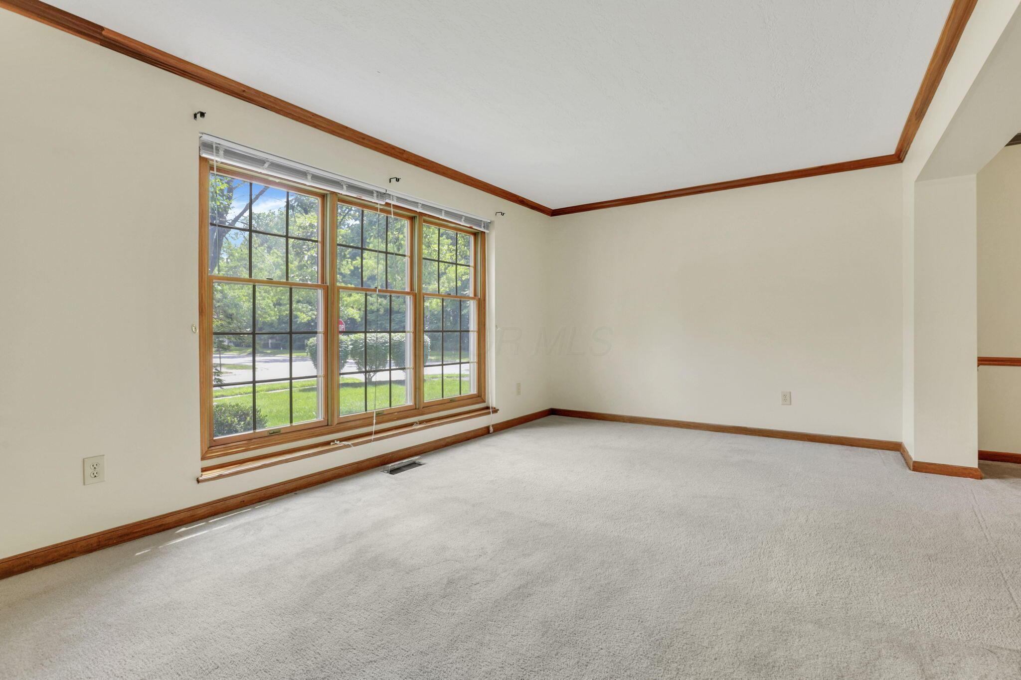 7641 Finbarr Court Property Photo 6