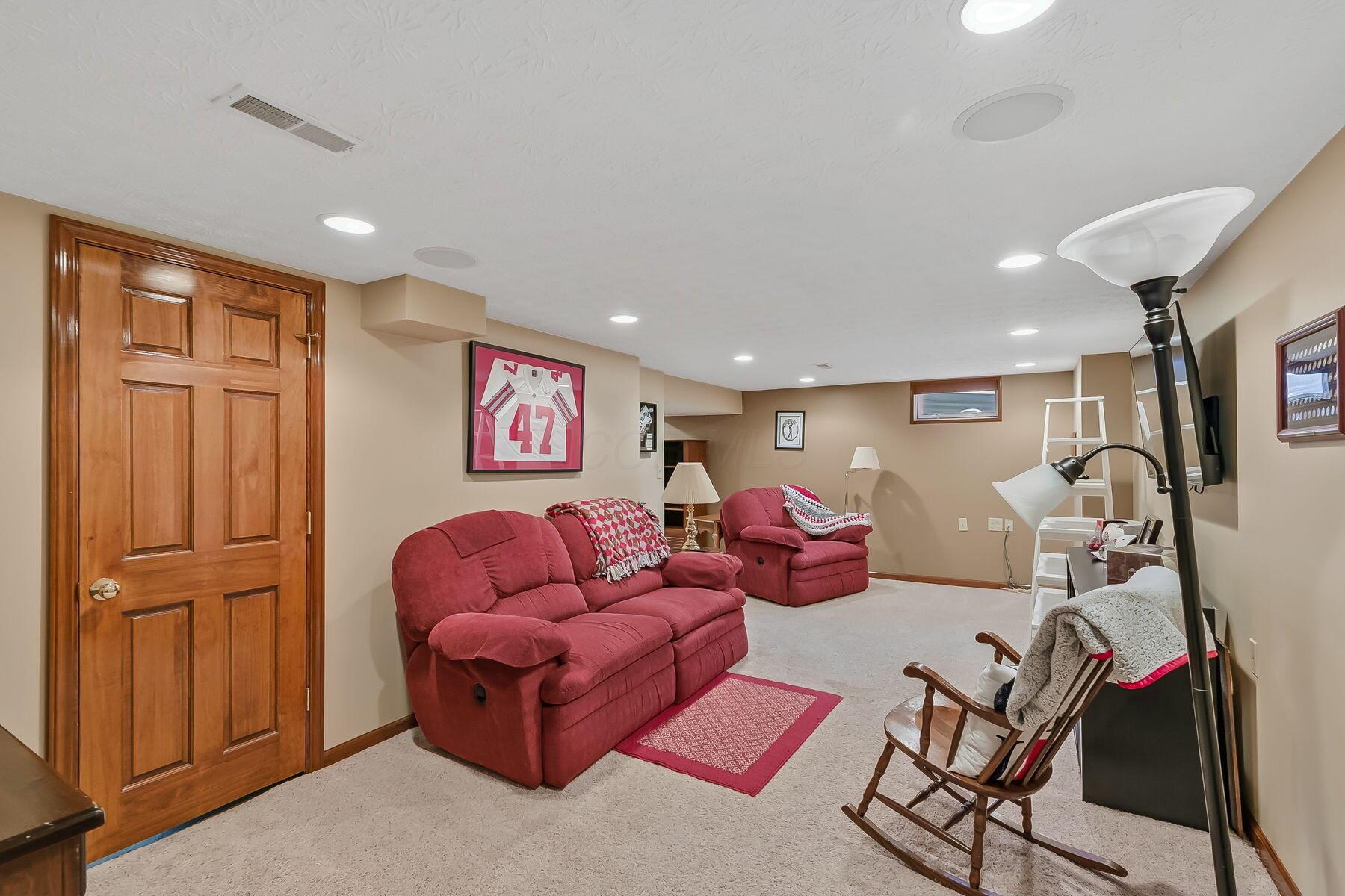 649 Deer Run Drive Property Photo 40