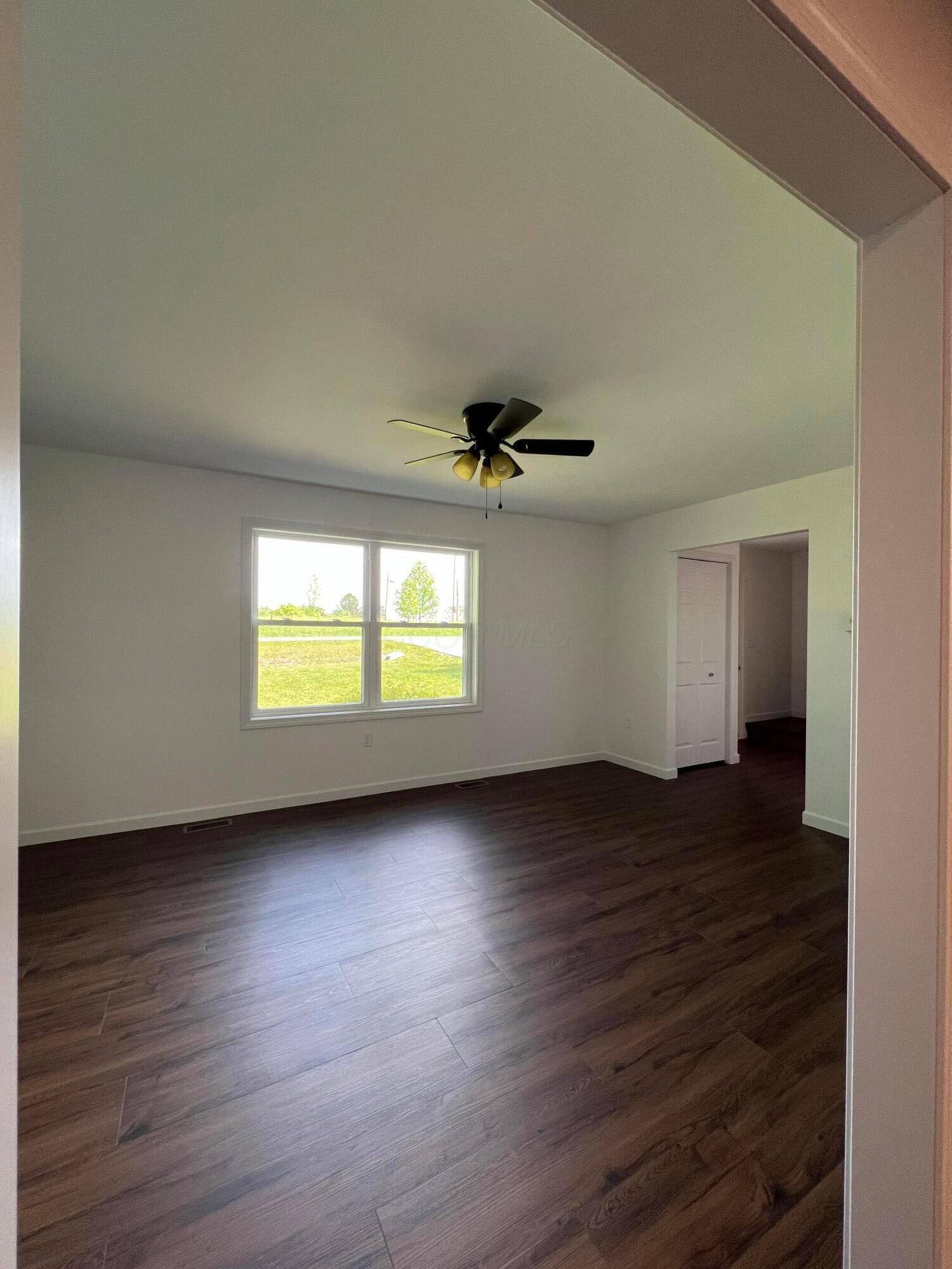 11517 Kenyon Road Property Photo 10