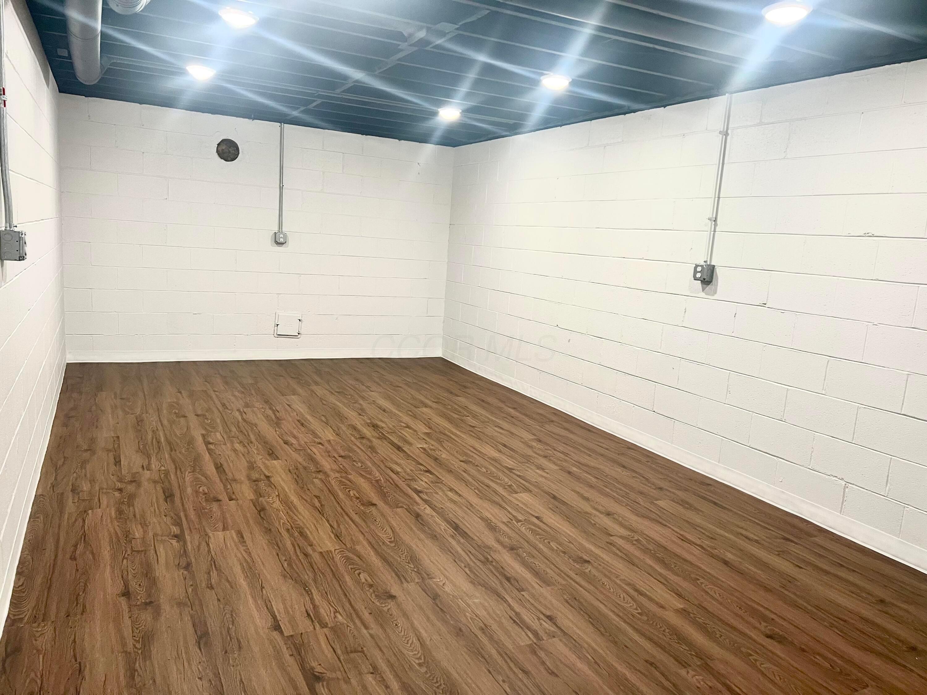 11517 Kenyon Road Property Photo 18