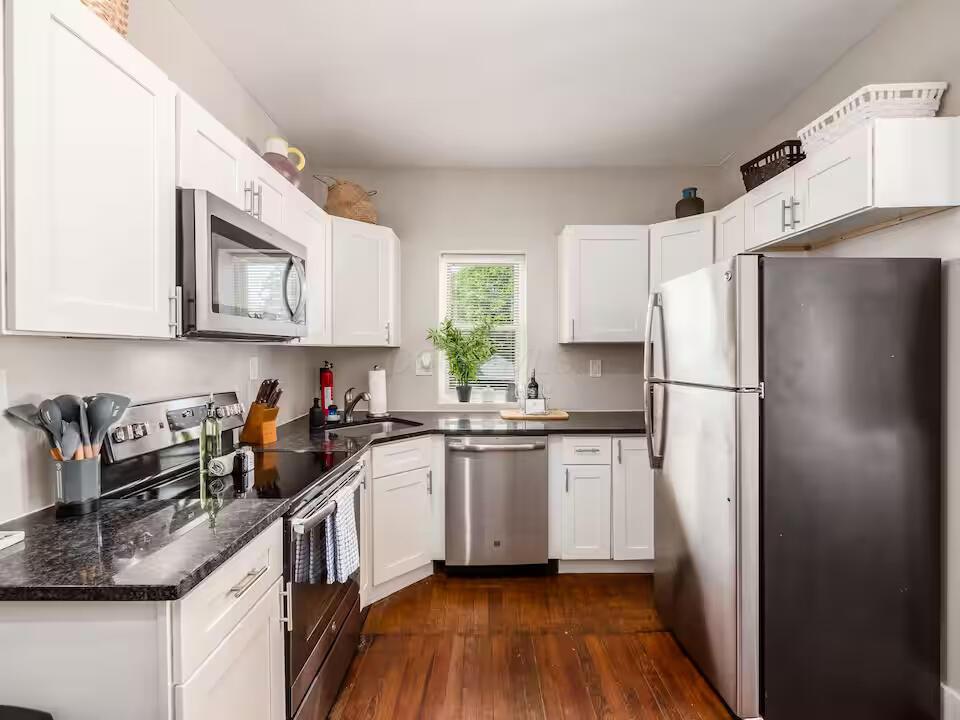 370 Forest Street Property Photo 3