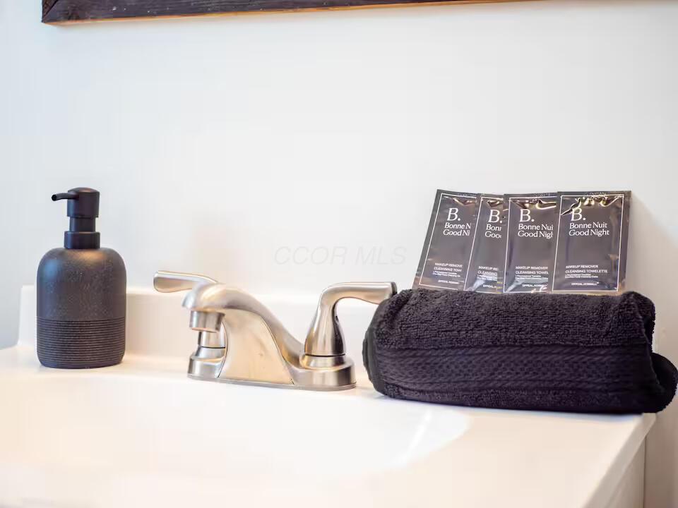 370 Forest Street Property Photo 61