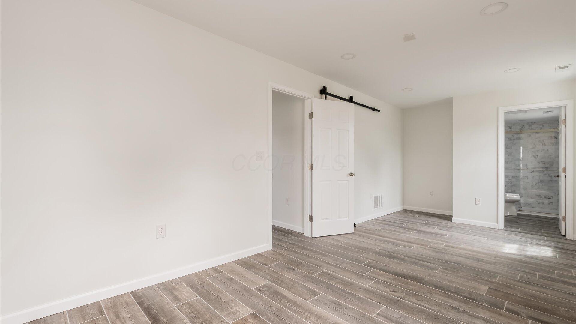 4891 Decker Avenue Ne Property Photo 16