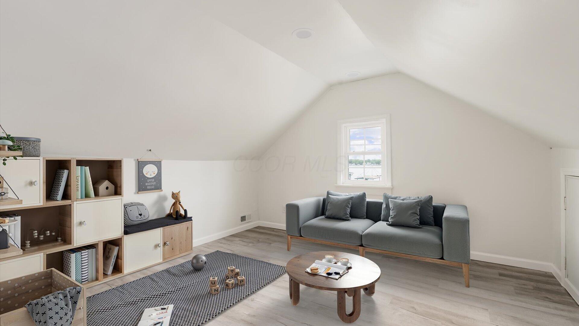 4891 Decker Avenue Ne Property Photo 21