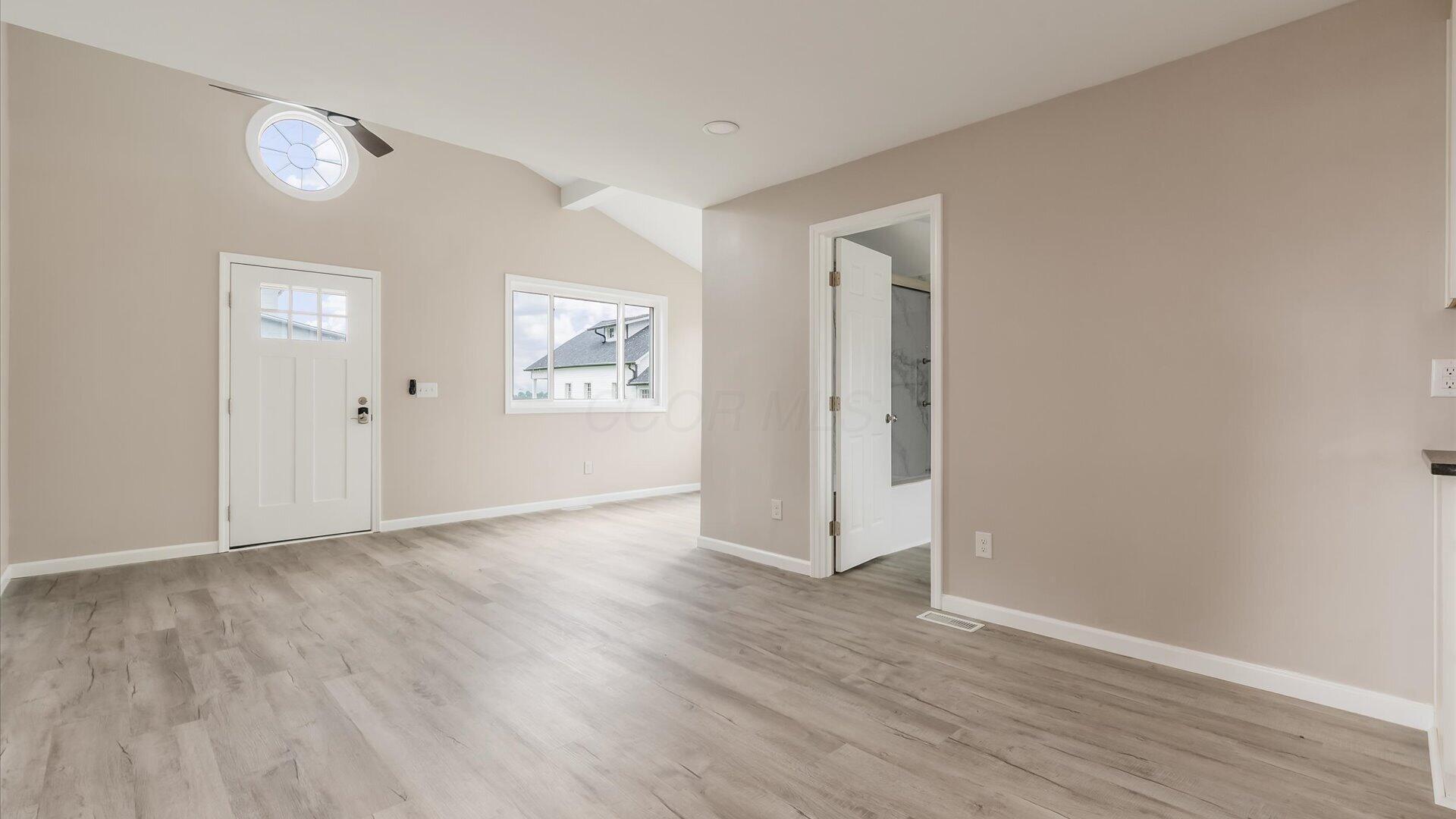 4881 Decker Avenue Ne Property Photo 11