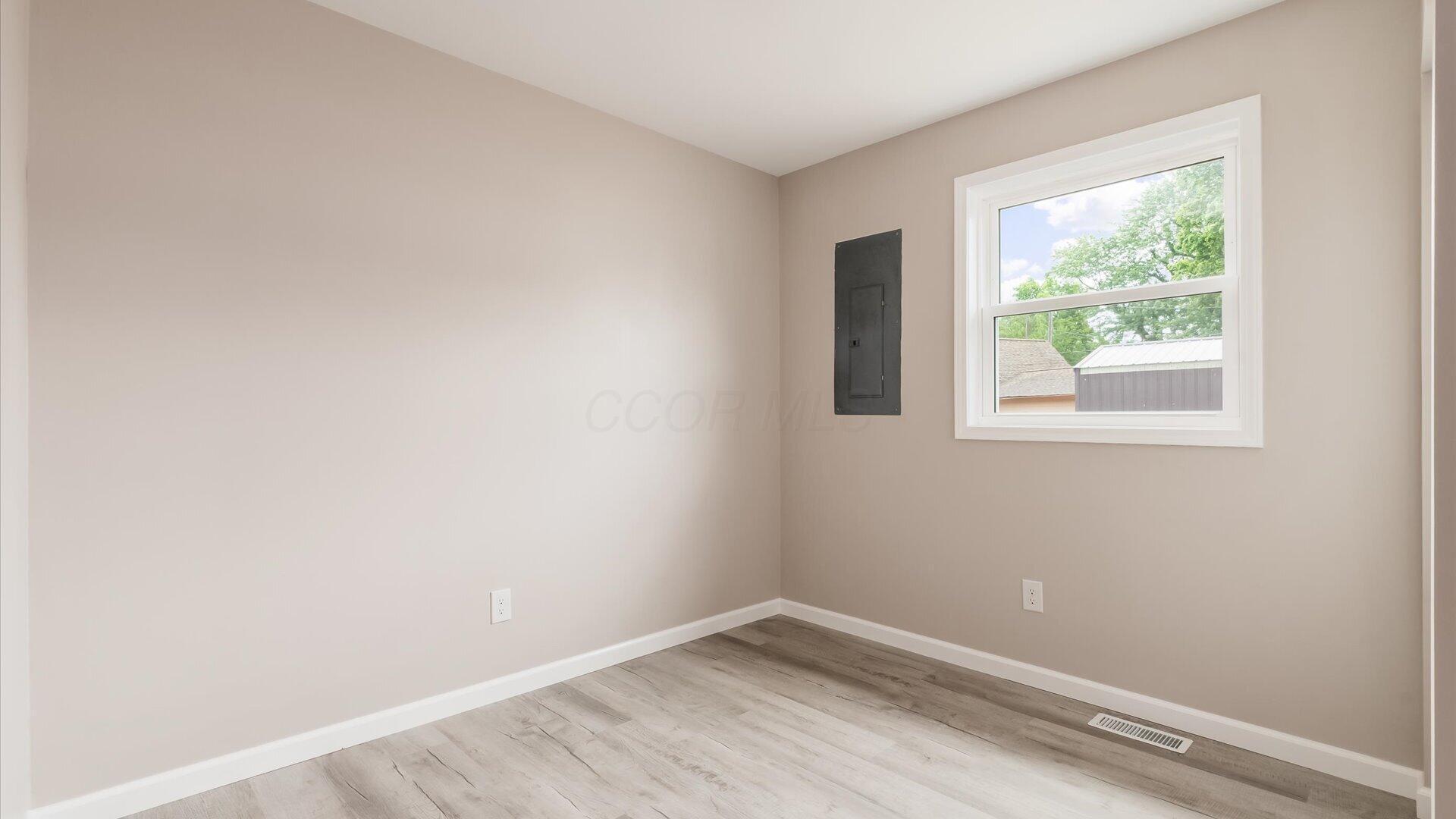 4881 Decker Avenue Ne Property Photo 20