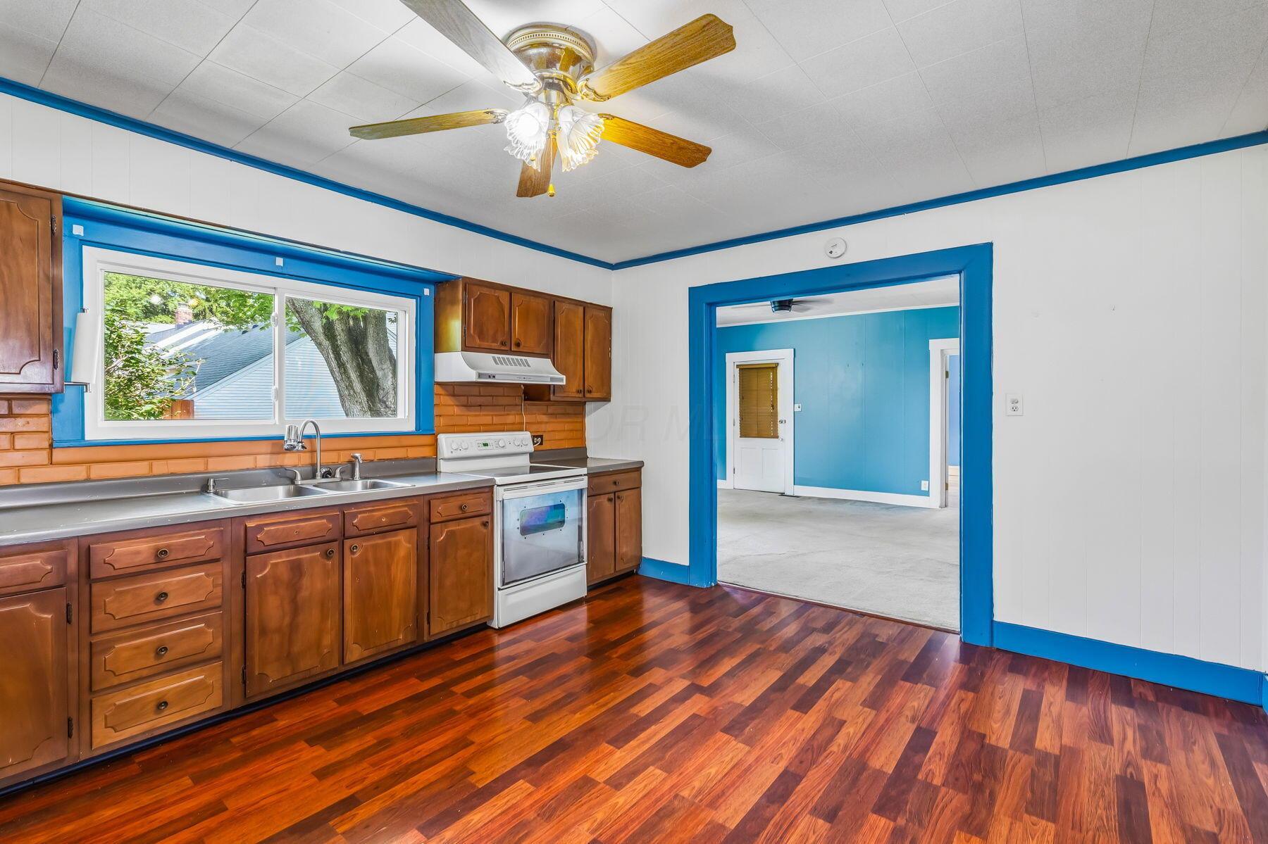 437 Boyce Street Property Photo 11