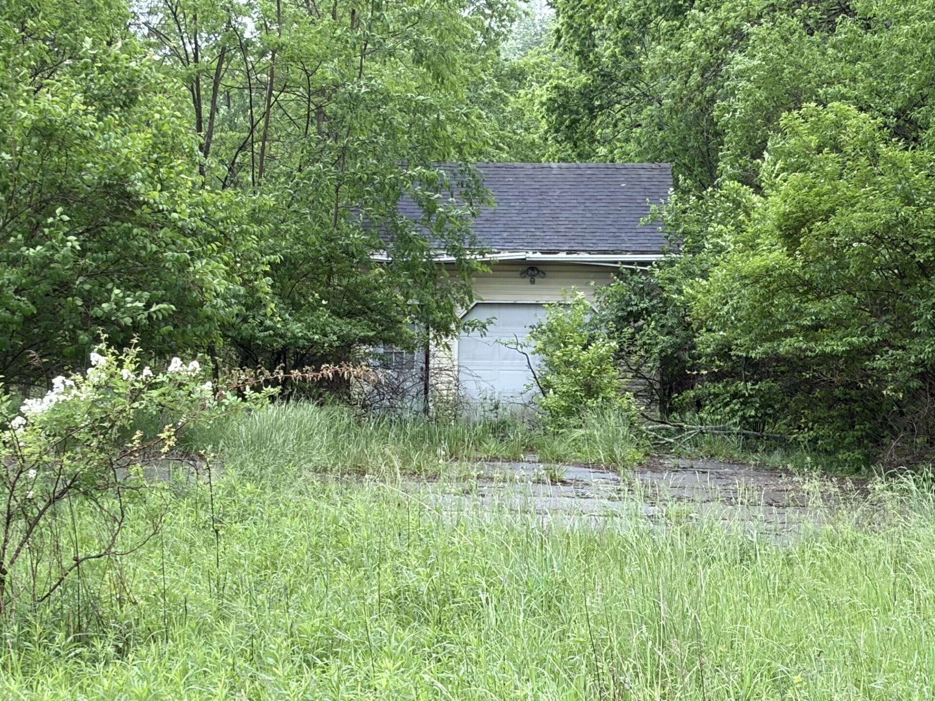 2008 Bishop Road Property Photo 1