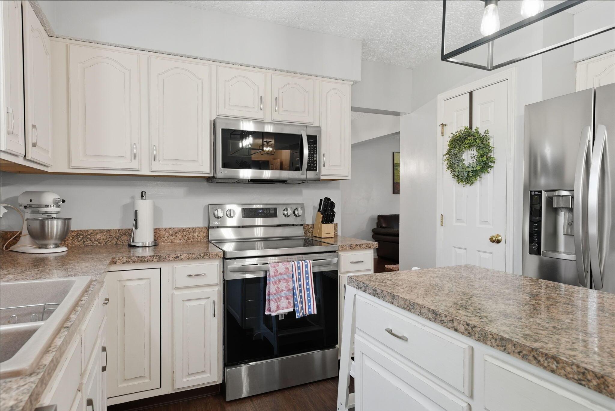 275 Spruce Hill Drive Property Photo 15
