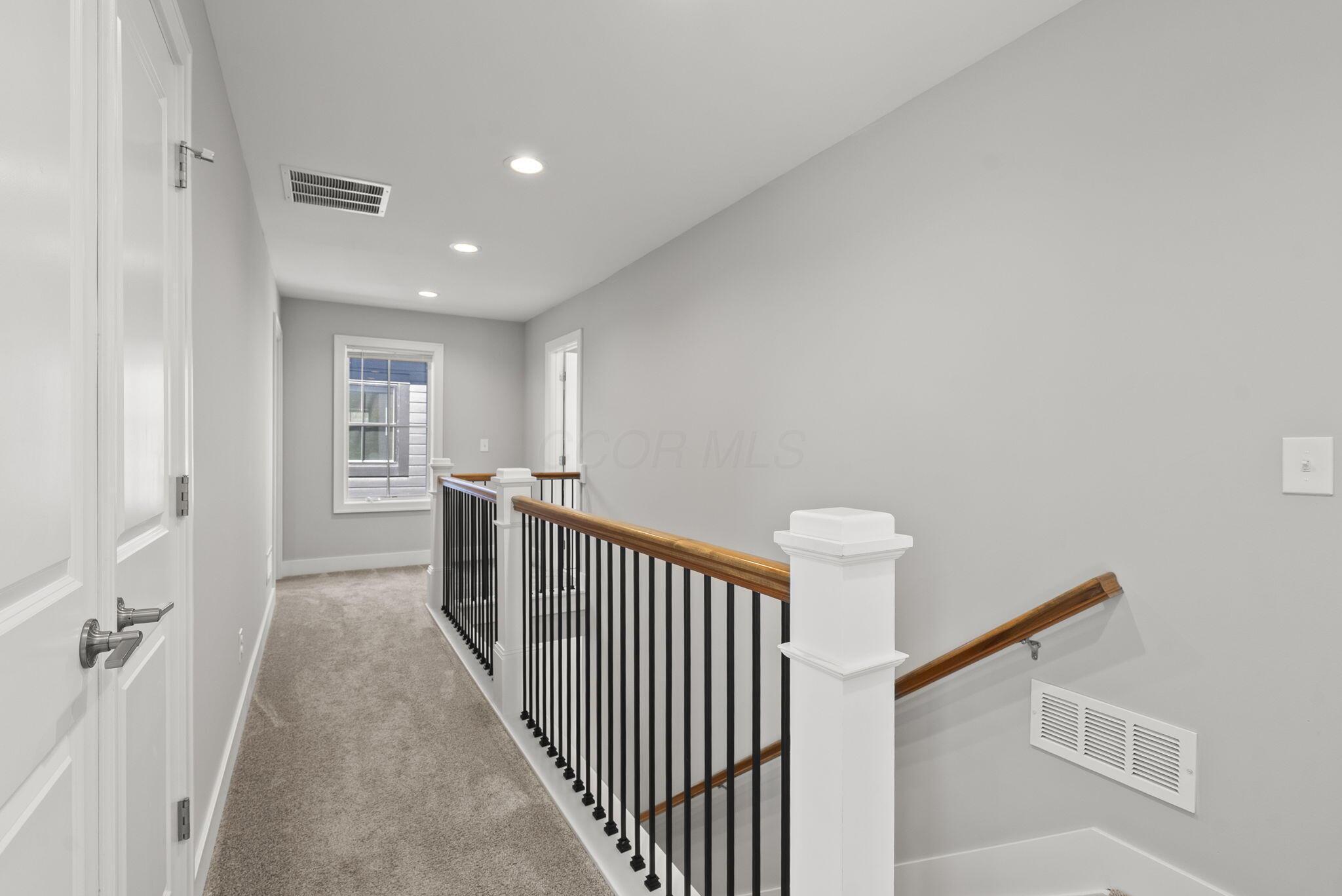 291 E Greenwood Avenue Property Photo 23