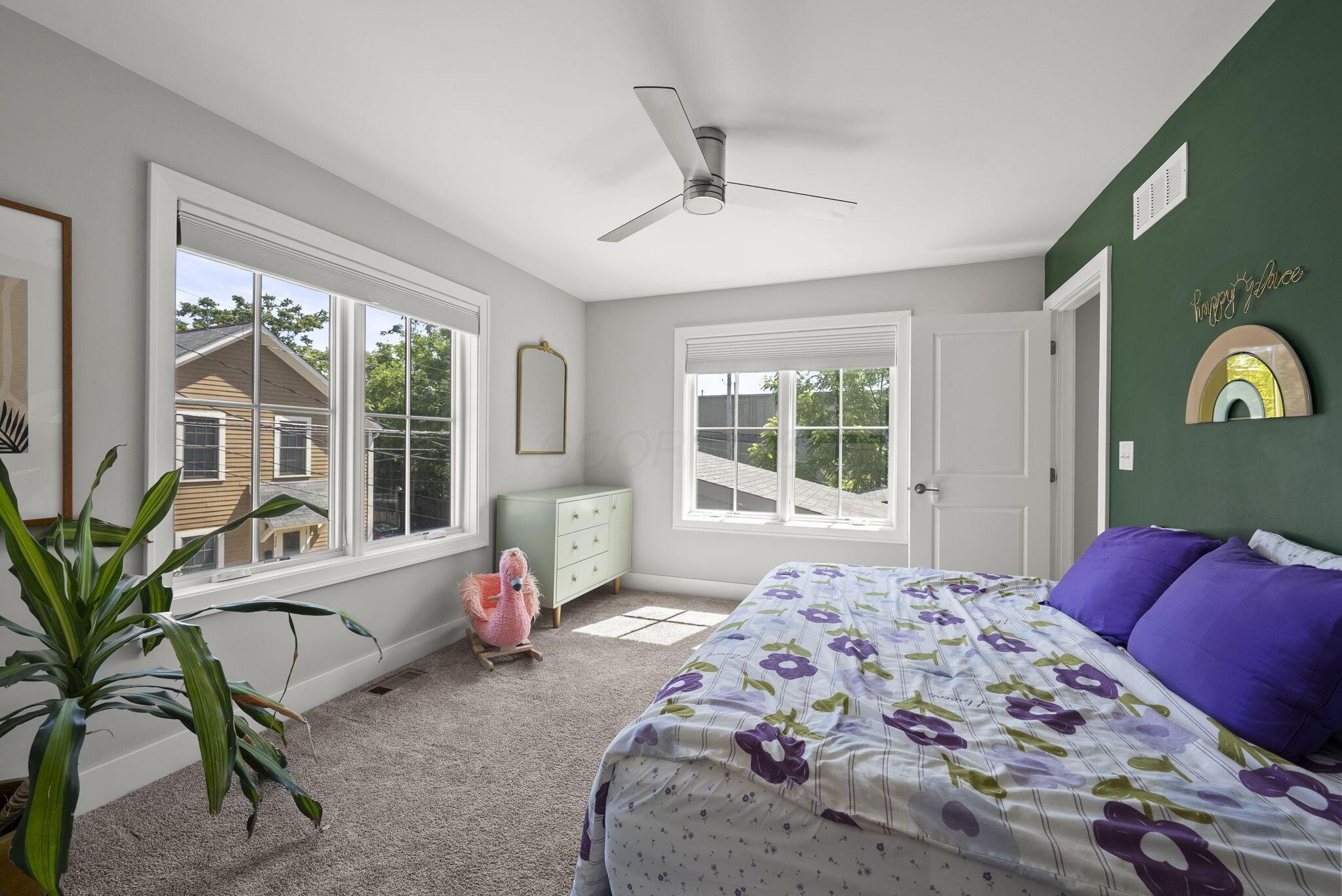 291 E Greenwood Avenue Property Photo 27