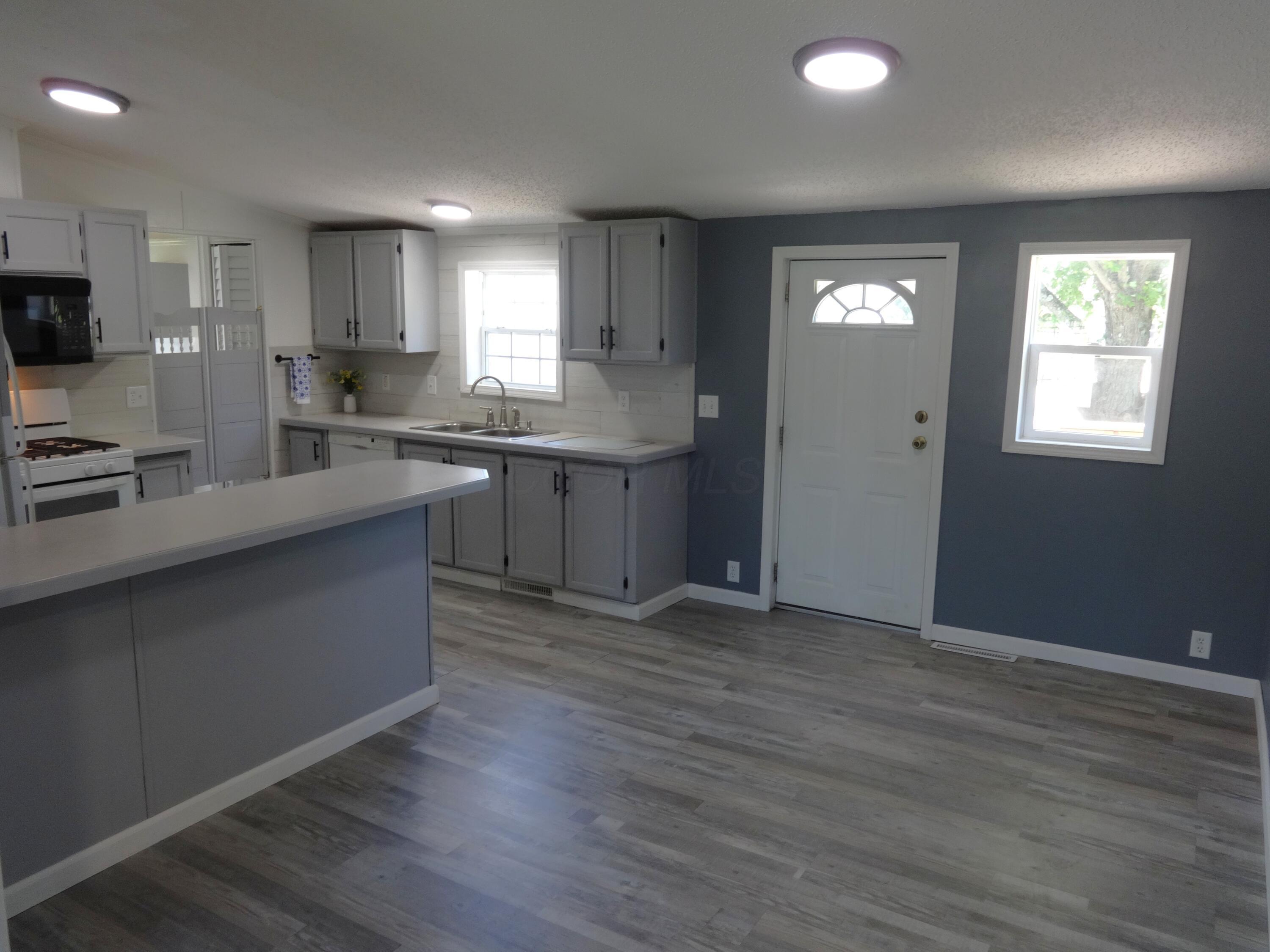6432 State Route 656 Property Photo 3