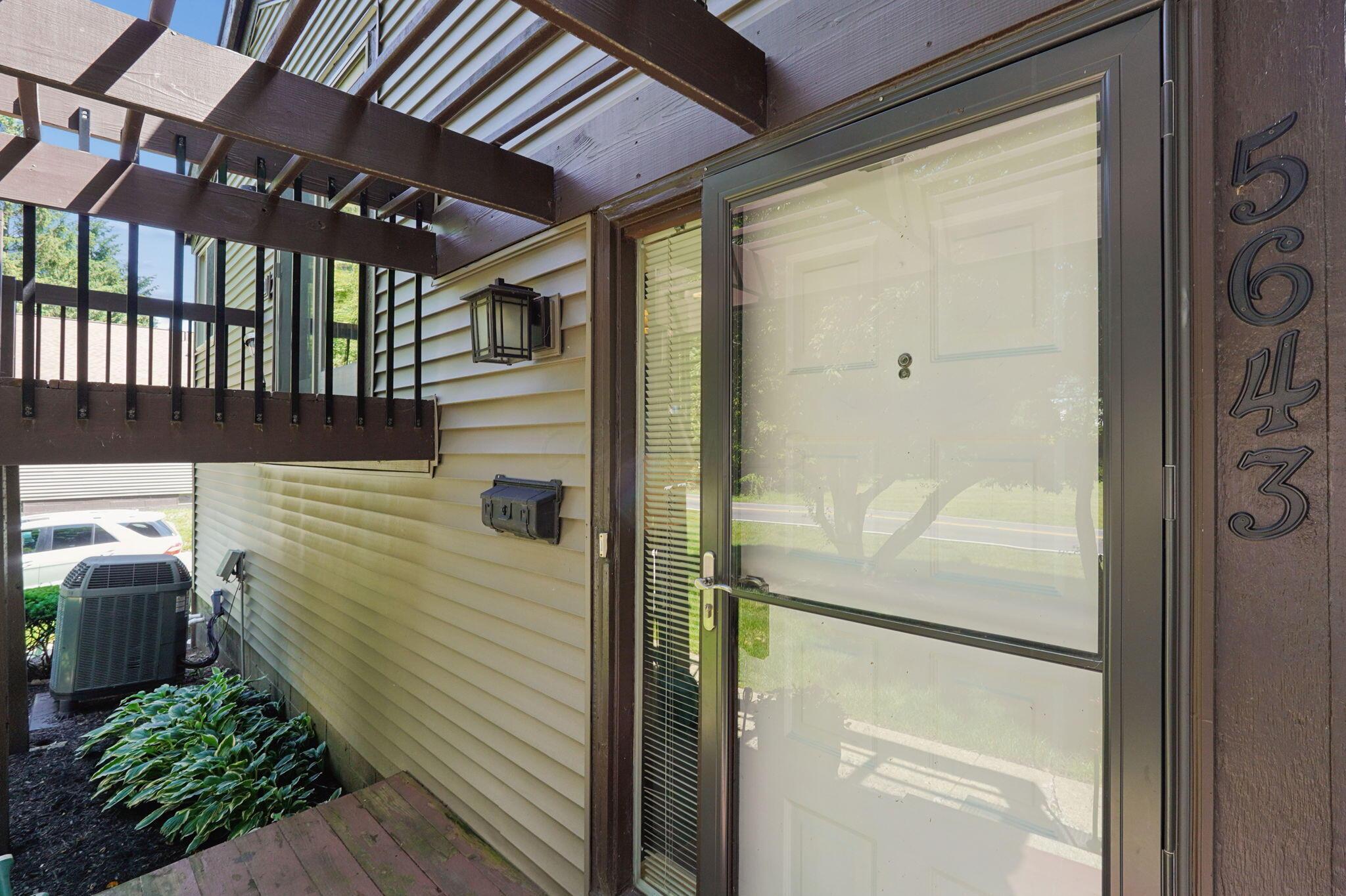 5643 Blendon Valley Drive Property Photo 6
