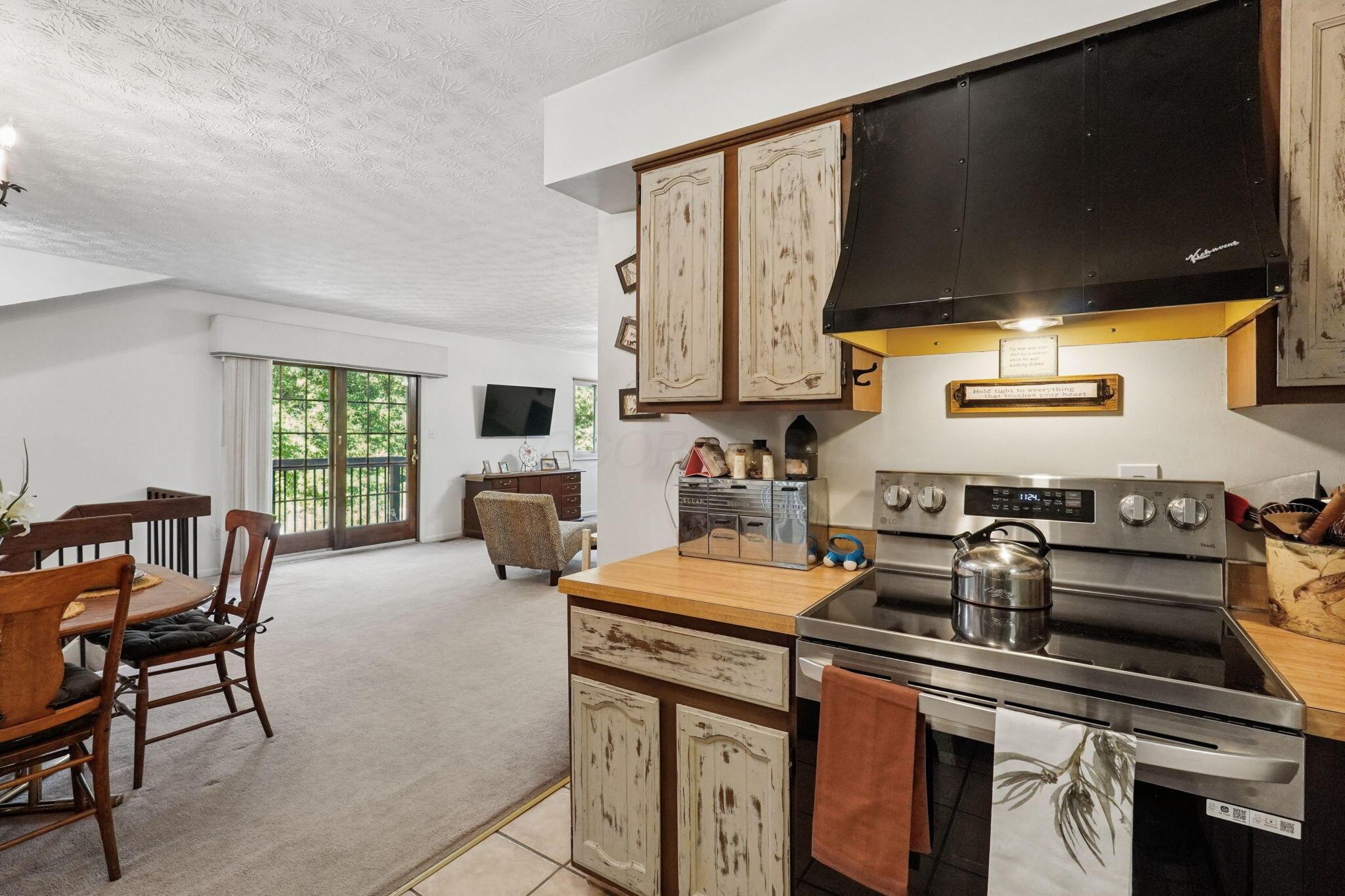 5643 Blendon Valley Drive Property Photo 13