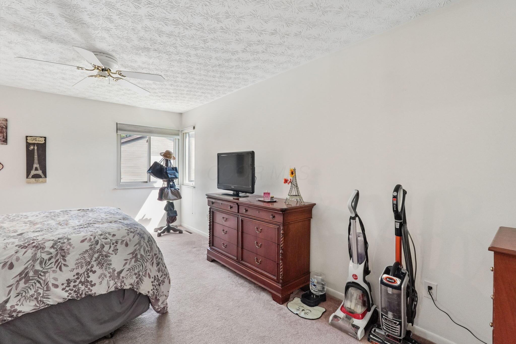 5643 Blendon Valley Drive Property Photo 20