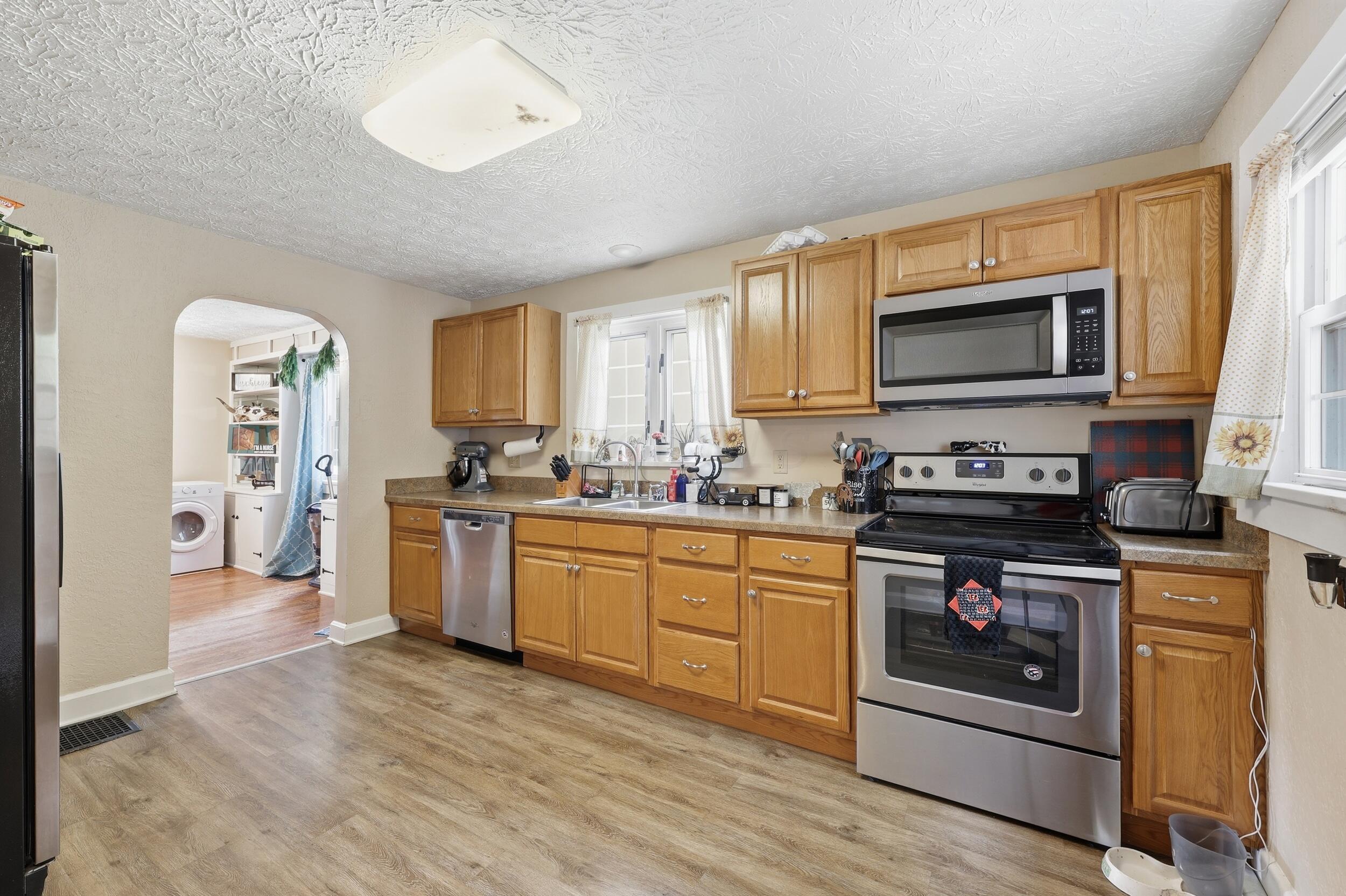 630 Fairgrounds Road Property Photo 10