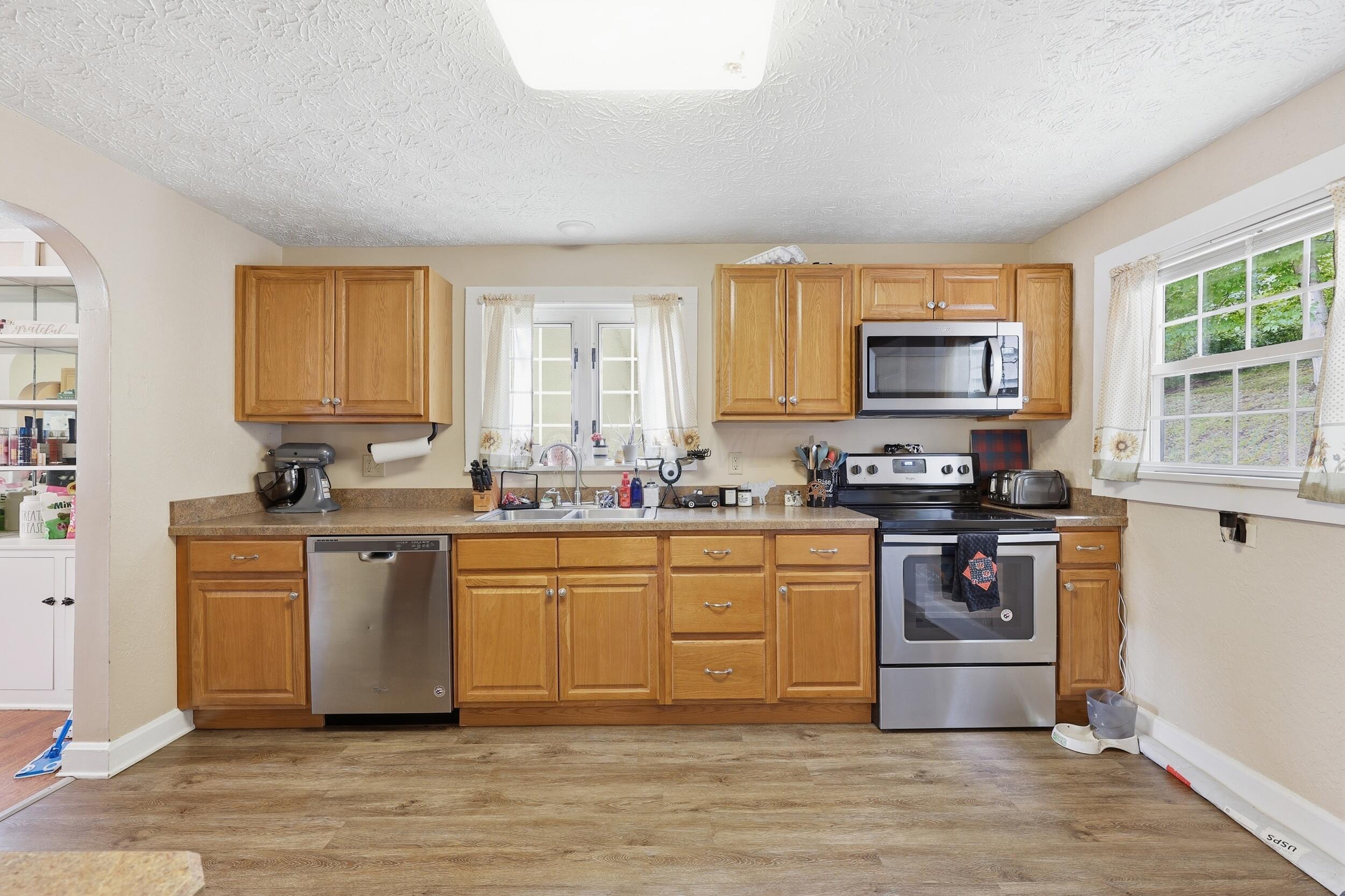 630 Fairgrounds Road Property Photo 13