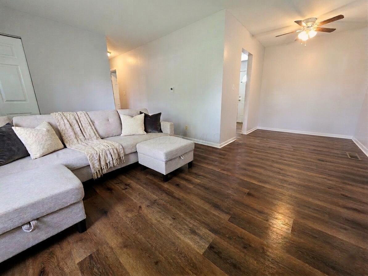 1303 Elderwood Avenue Property Photo 2