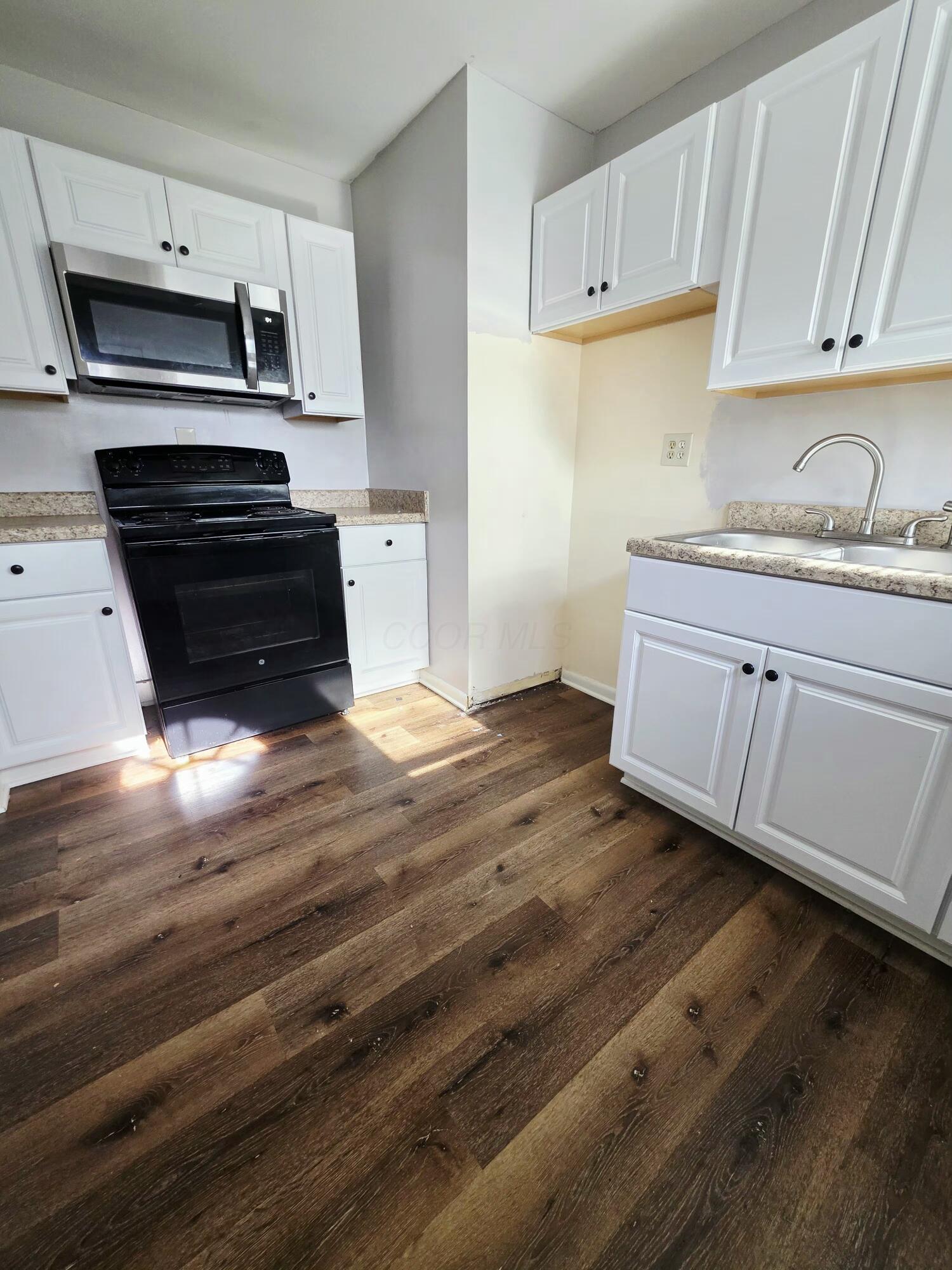 1303 Elderwood Avenue Property Photo 11
