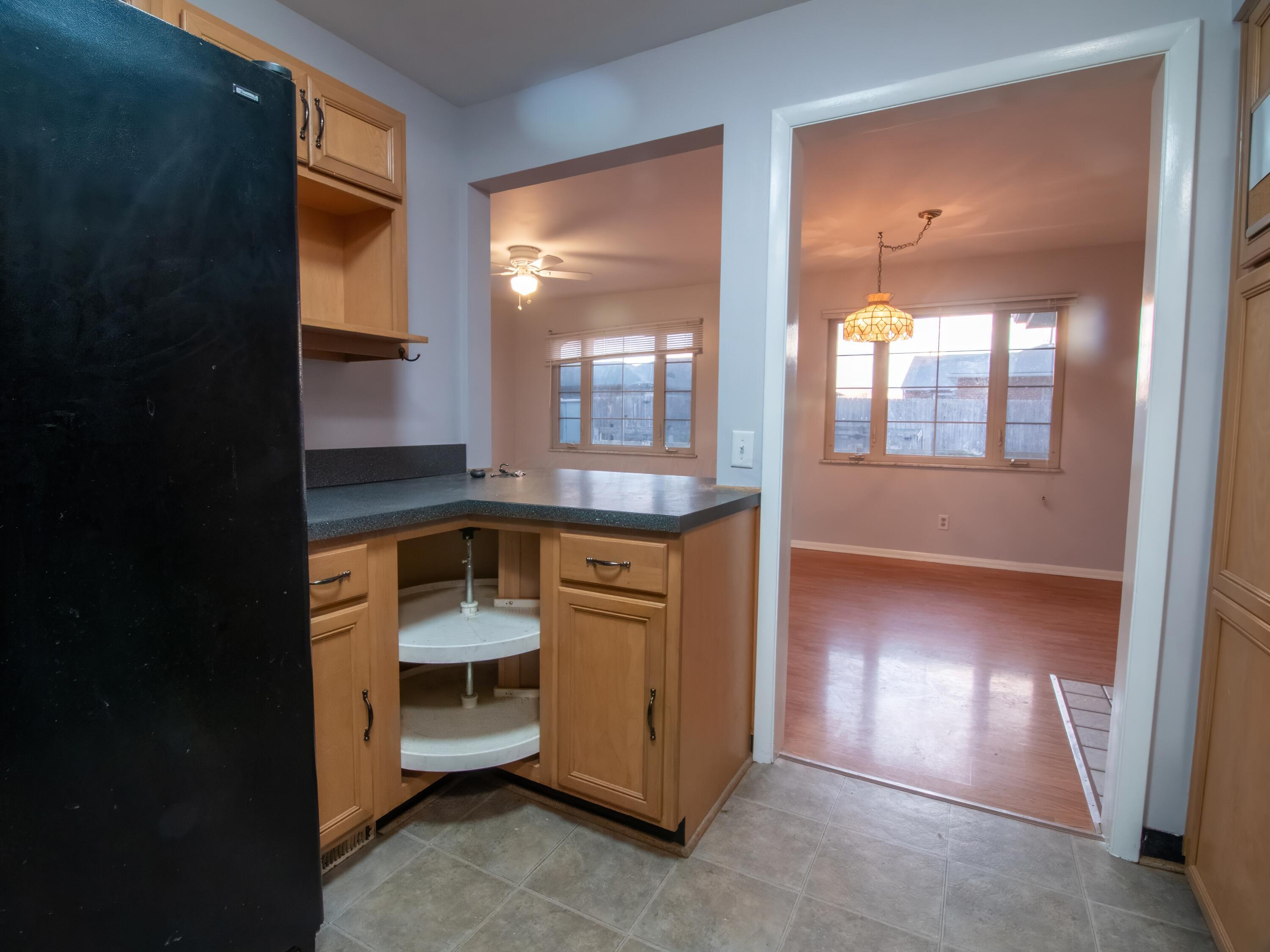 2861 Wellesley Drive Property Photo 6