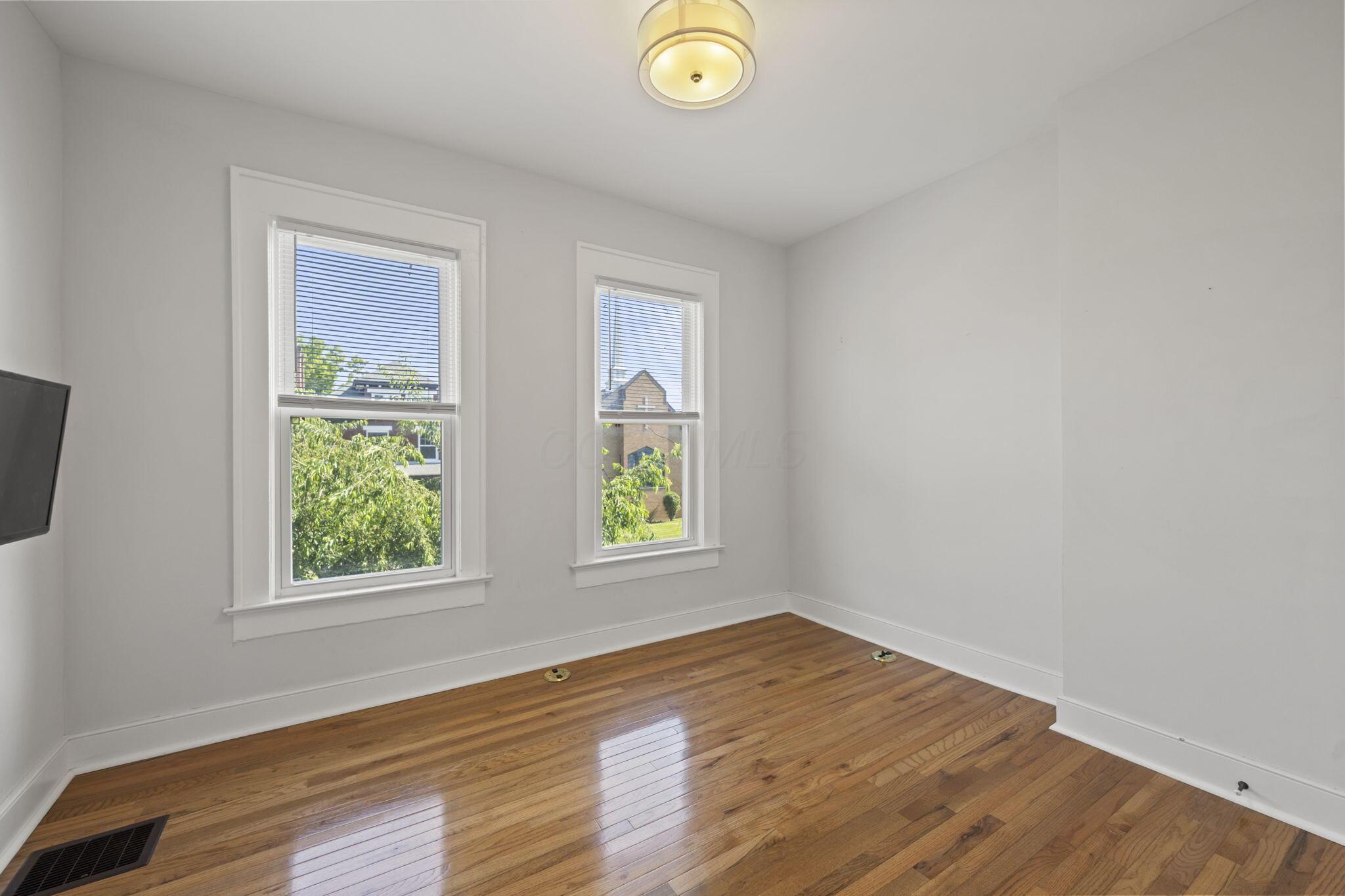 1563 Clifton Avenue Property Photo 17