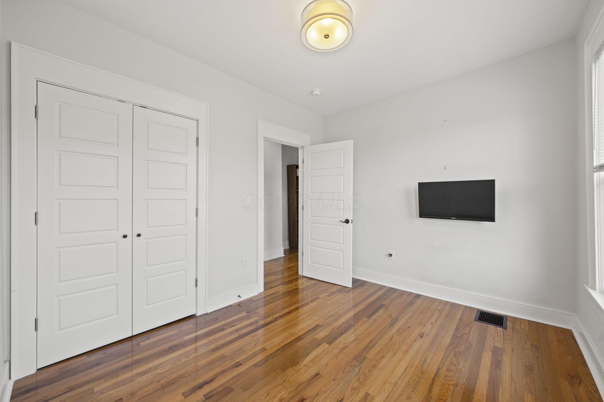 1563 Clifton Avenue Property Photo 18