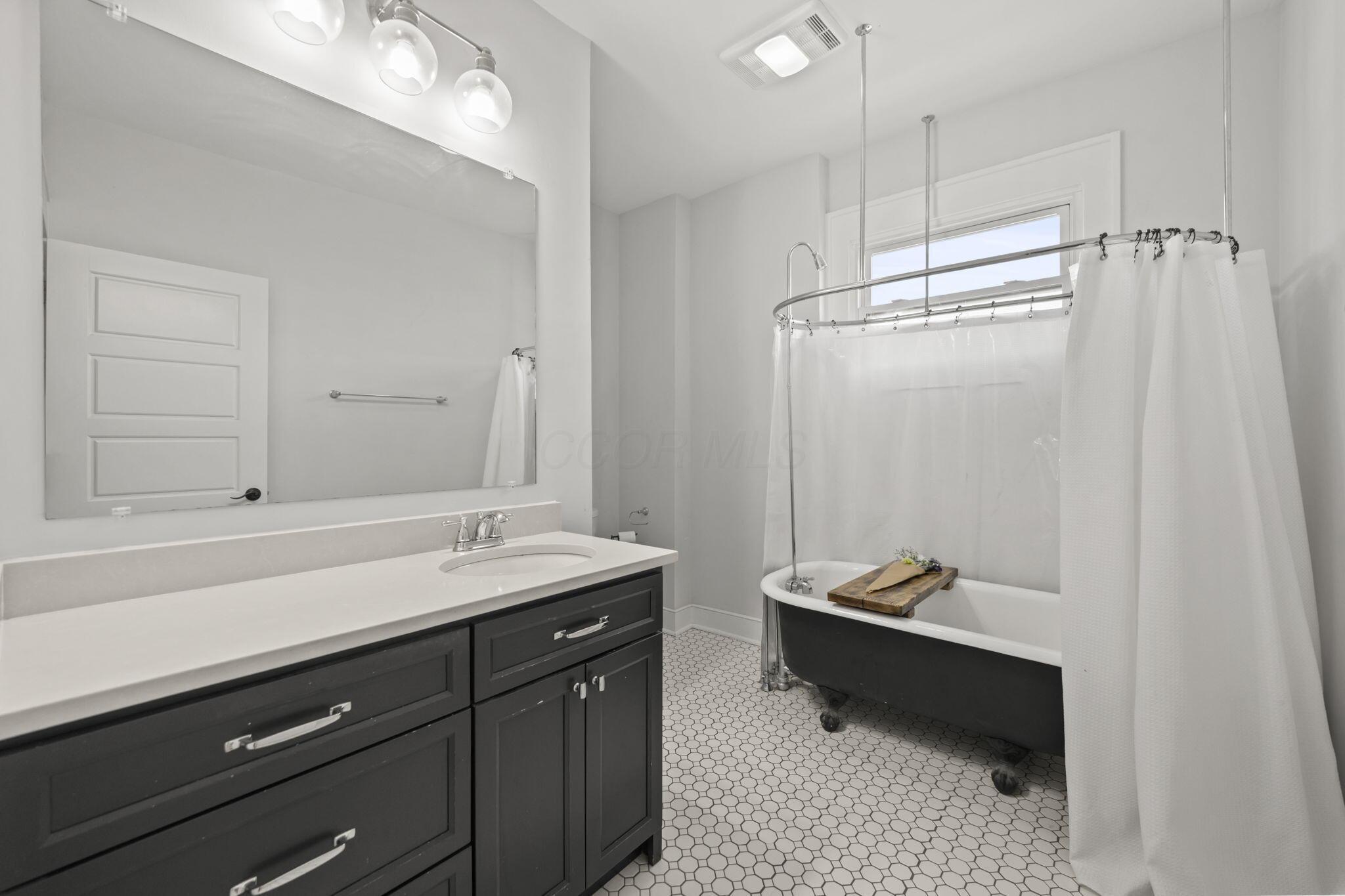 1563 Clifton Avenue Property Photo 19