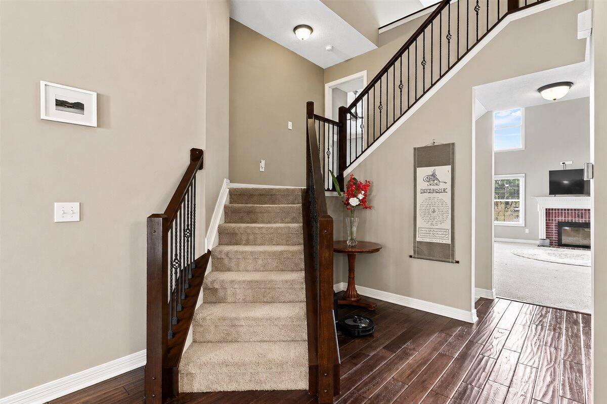 4545 Gary Way Property Photo 4