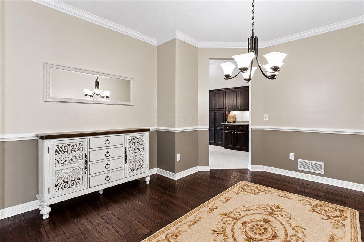 4545 Gary Way Property Photo 8