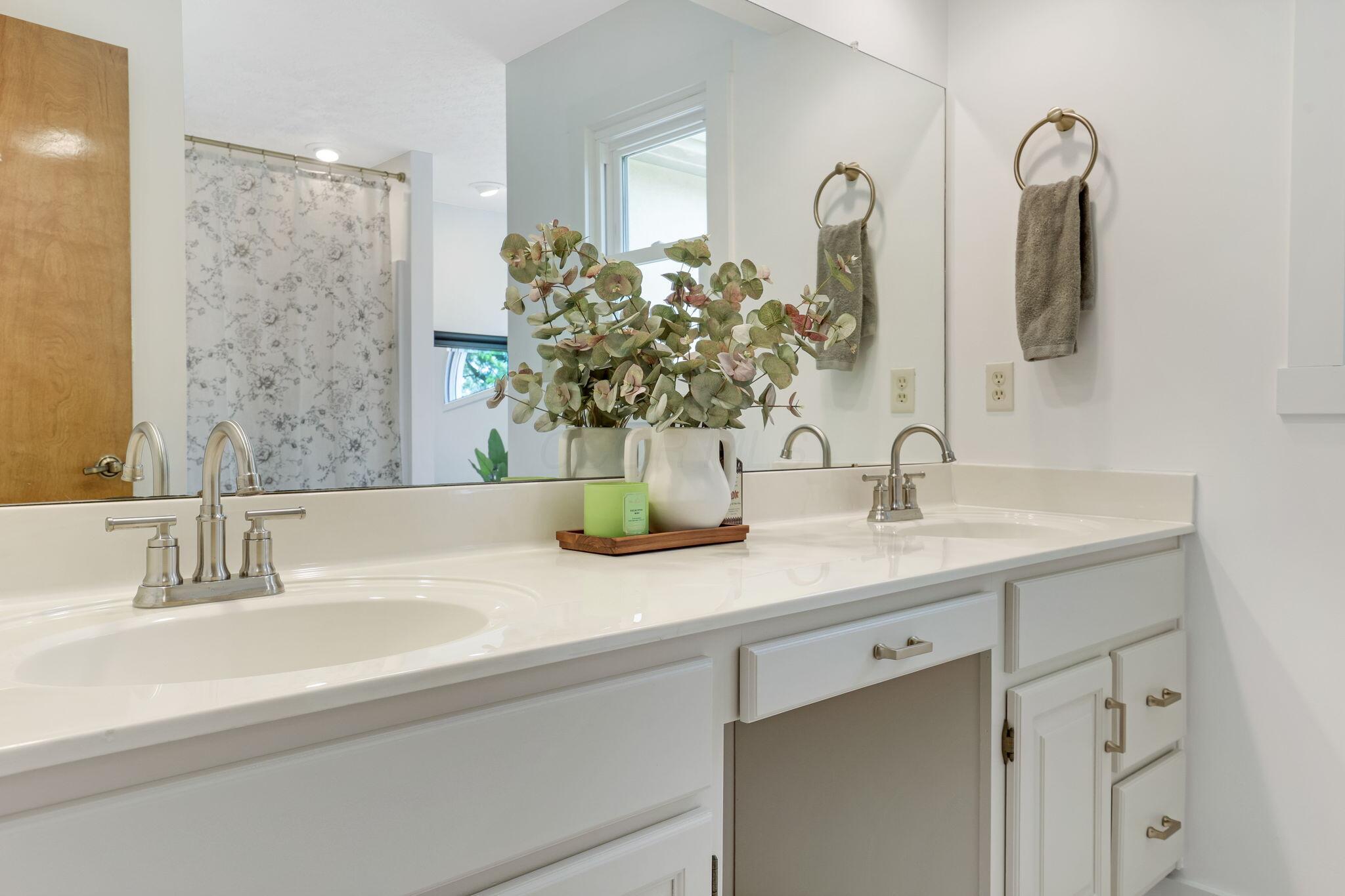 8538 Chateau Drive Property Photo 22