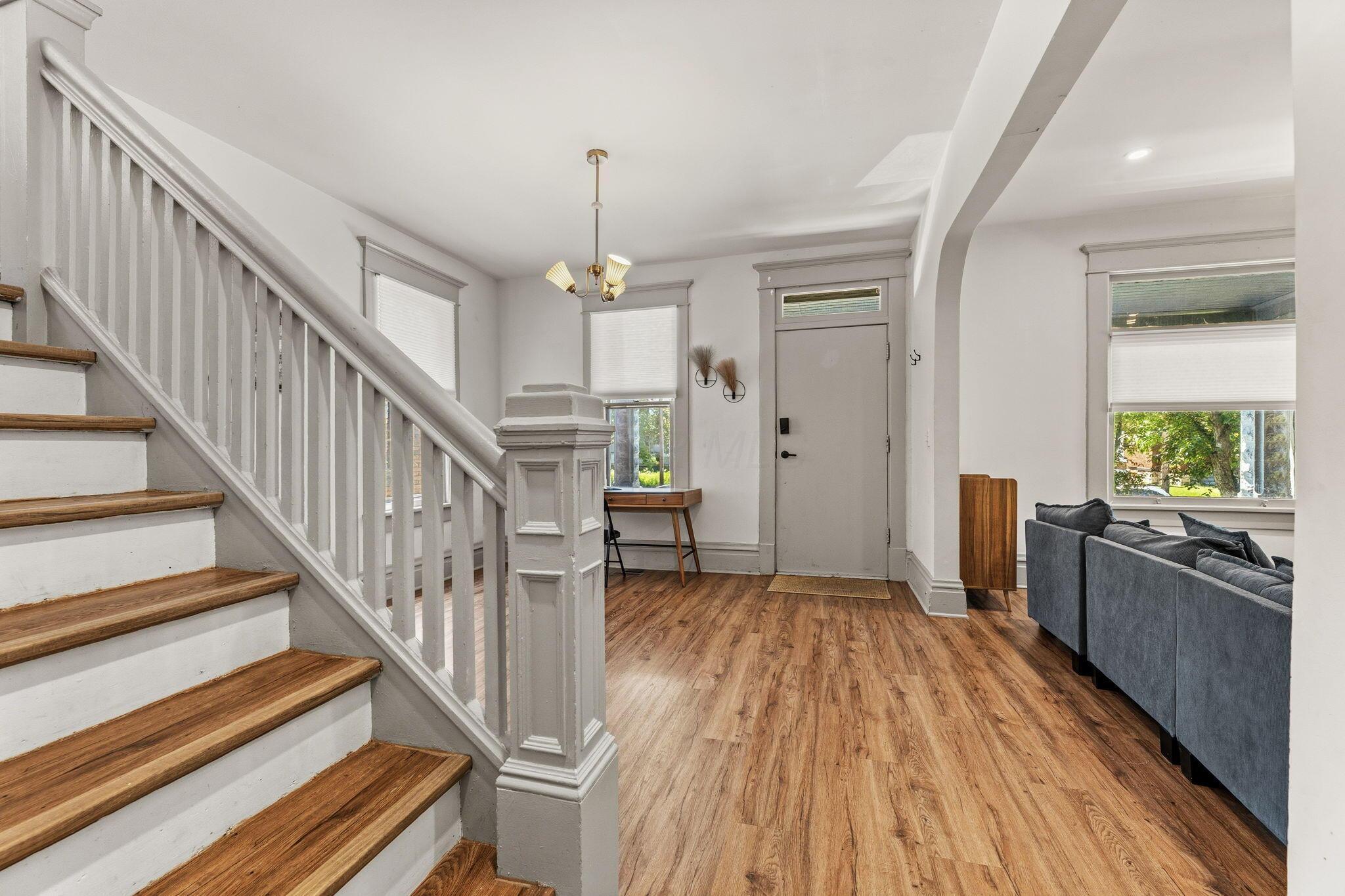 1698 Bryden Road Property Photo 4